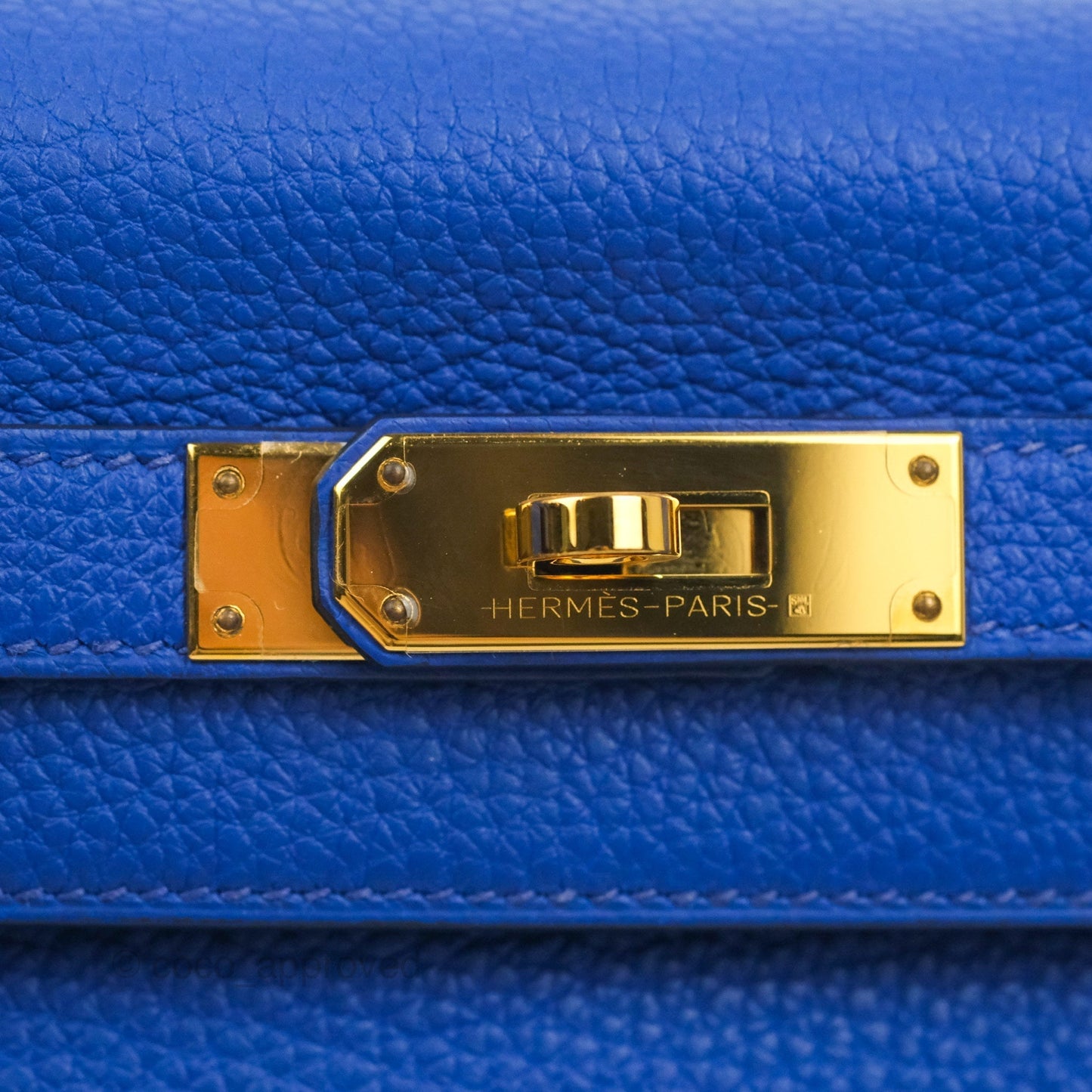 Hermès Kelly Retourne 28 Bleu Royal Togo Gold Hardware