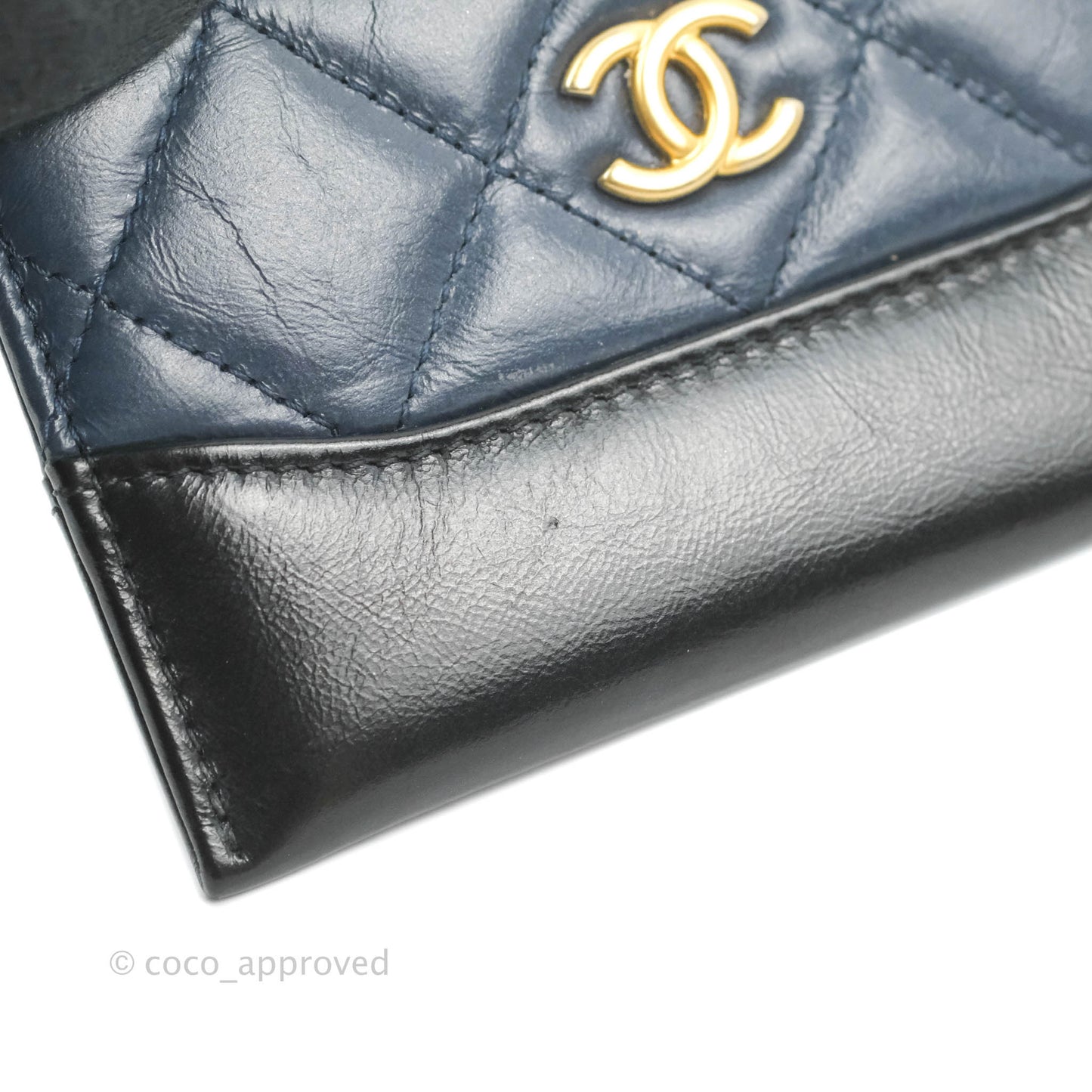 Chanel Gabrielle Flat Card Holder Navy Black Calfskin Gold Hardware