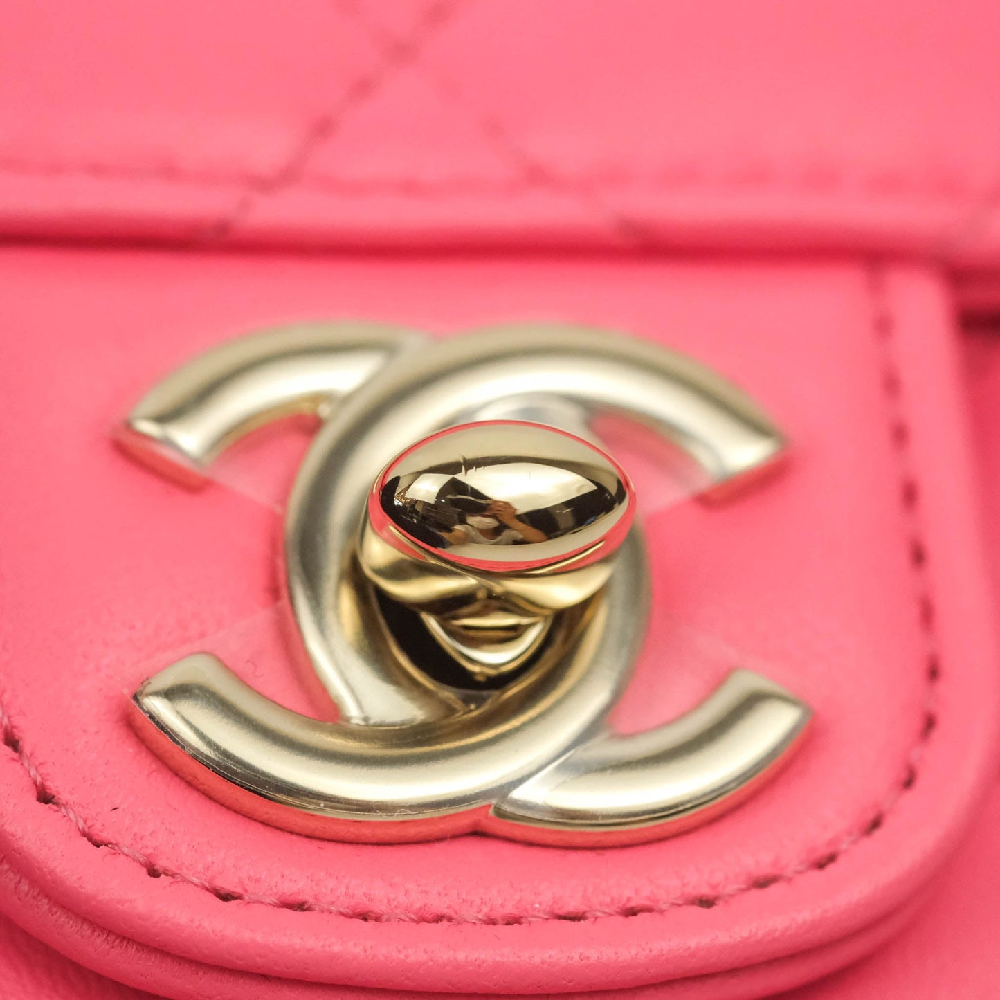 Chanel Small Heart Bag Pink Lambskin Gold Hardware 22S
