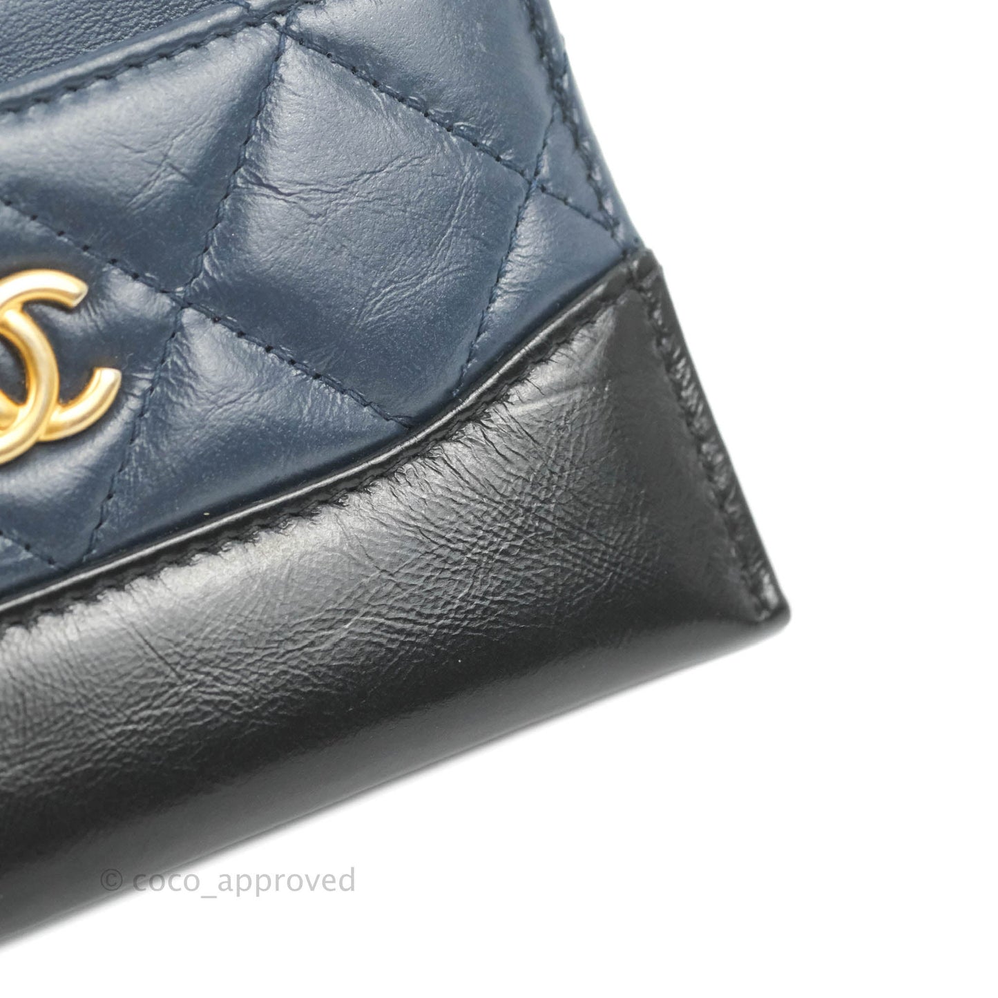 Chanel Gabrielle Flat Card Holder Navy Black Calfskin Gold Hardware