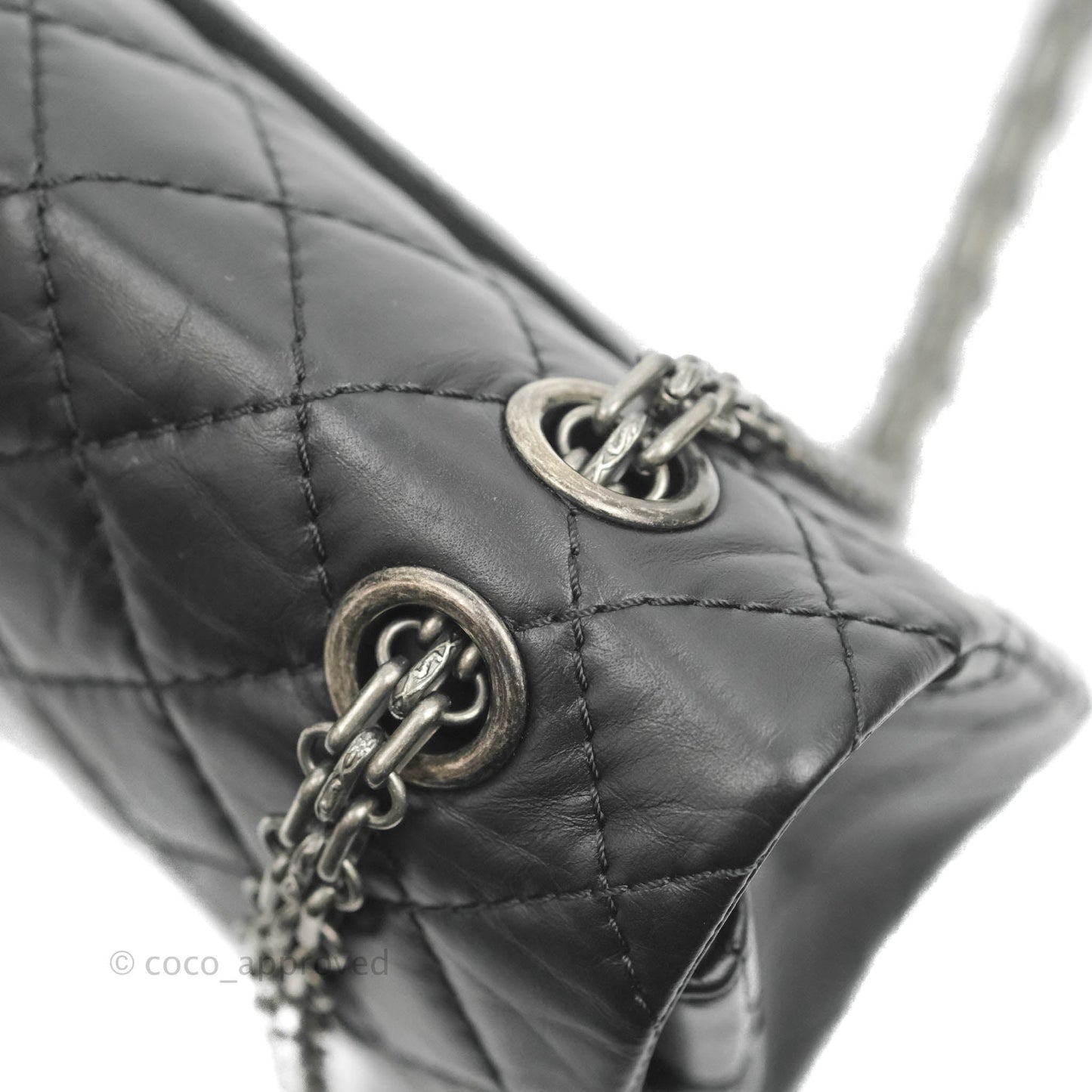 Chanel Reissue 225 Quilted Aged Calfskin Black Ruthenium Hardware
