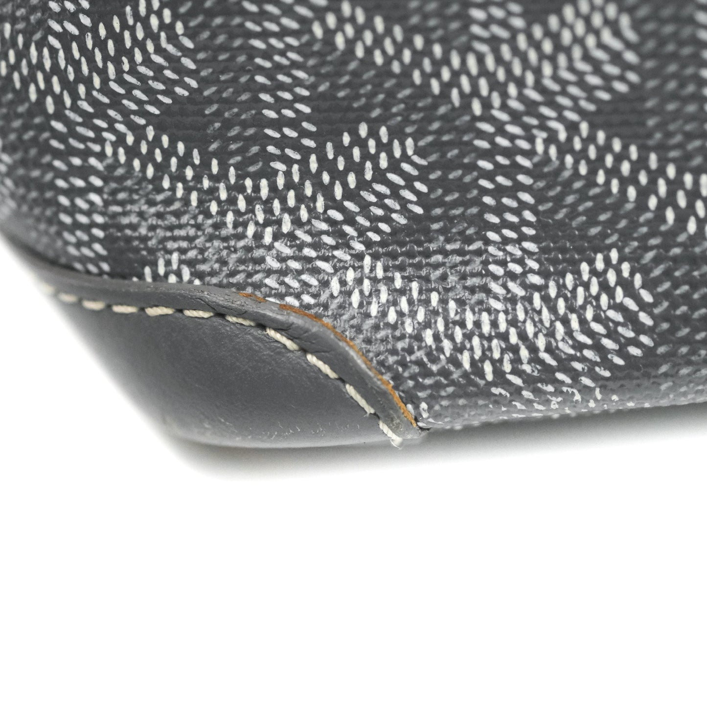 Goyard Artois Grey Goyardine Canvas PM⁣⁣⁣⁣⁣⁣⁣⁣⁣⁣⁣⁣⁣⁣⁣⁣⁣⁣⁣⁣