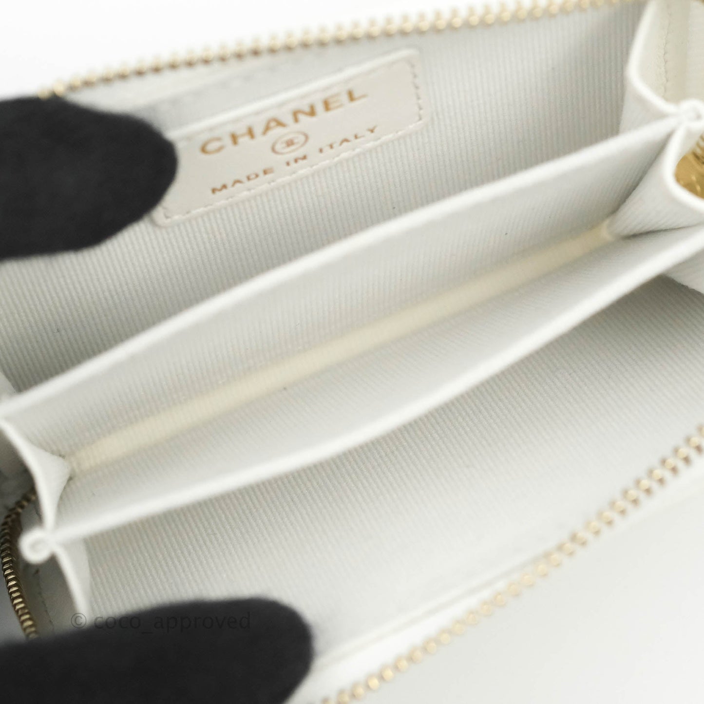 Chanel Classic Zipped Coin Purse White Caviar Gold Hardware