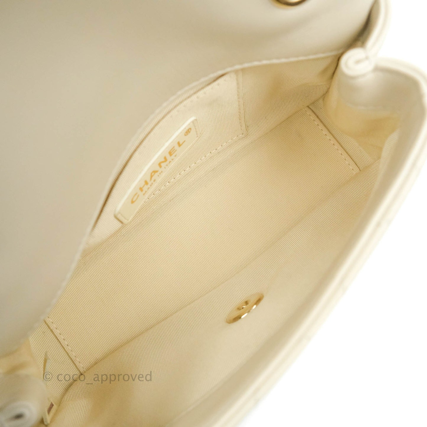 Chanel Flat Quilted Flap Bag Lambskin & Gold-Tone Ivory