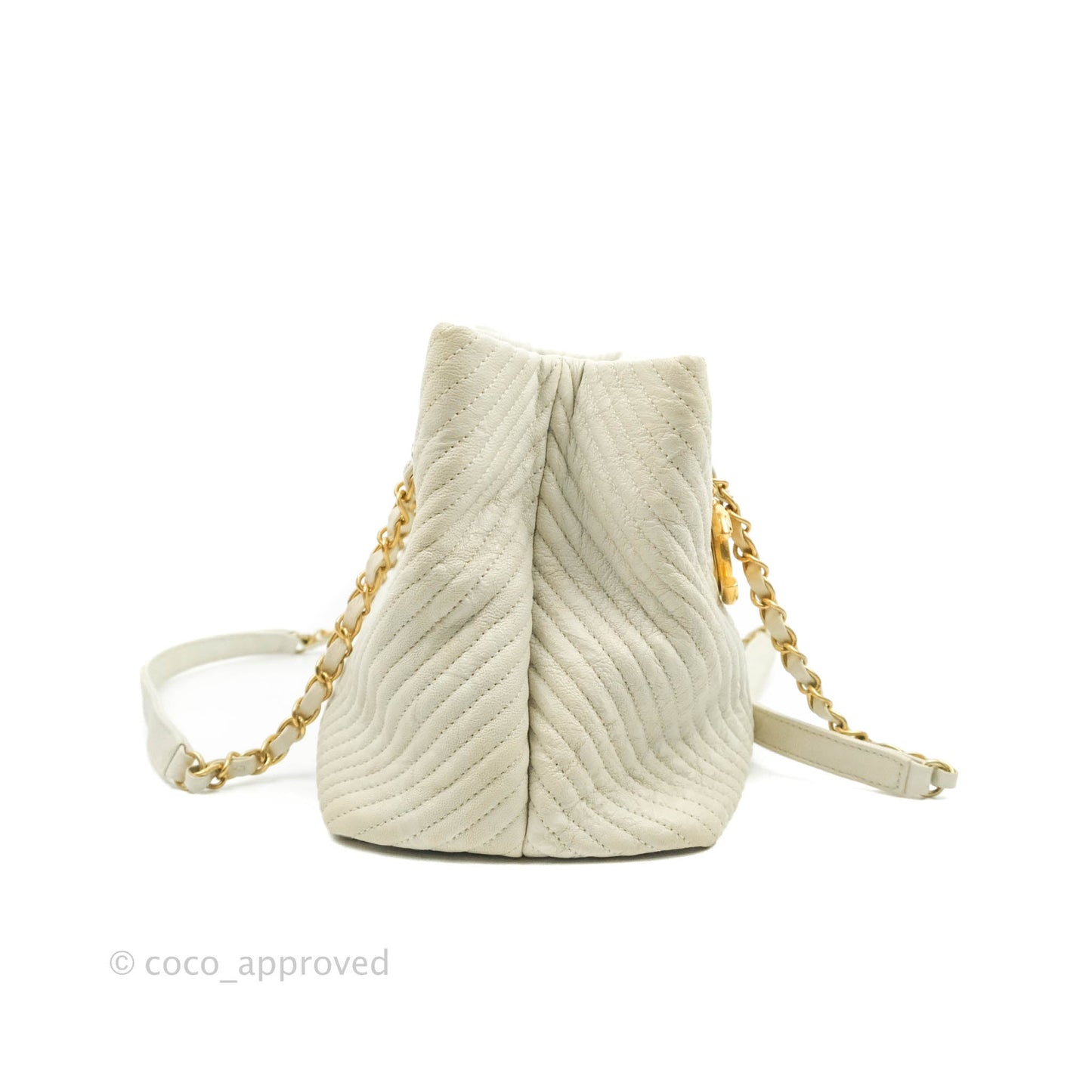 Chanel Chevron Surpique Tote White Crumpled Calfskin Aged Gold Hardware
