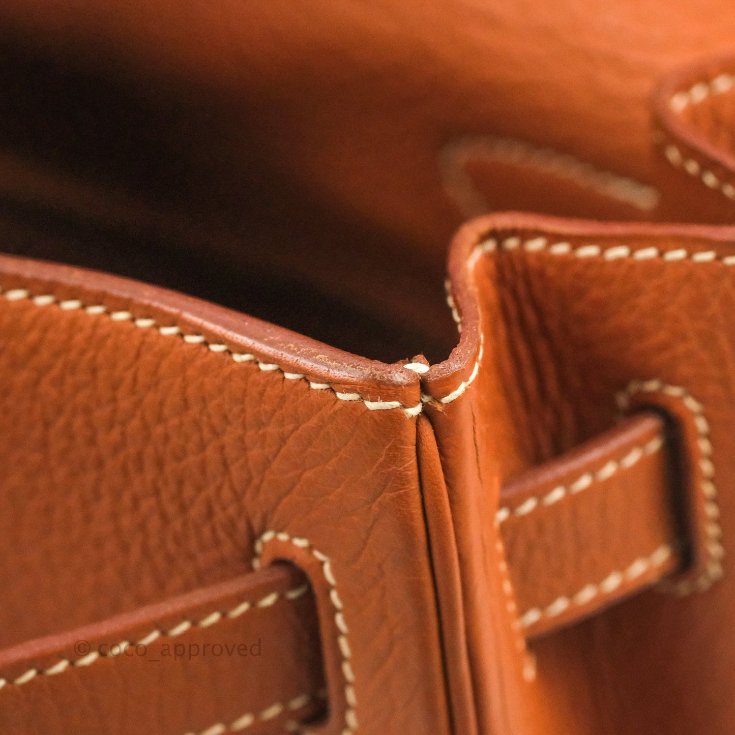 Hermès Kelly 32 Retourne Gold Clemence Gold Hardware