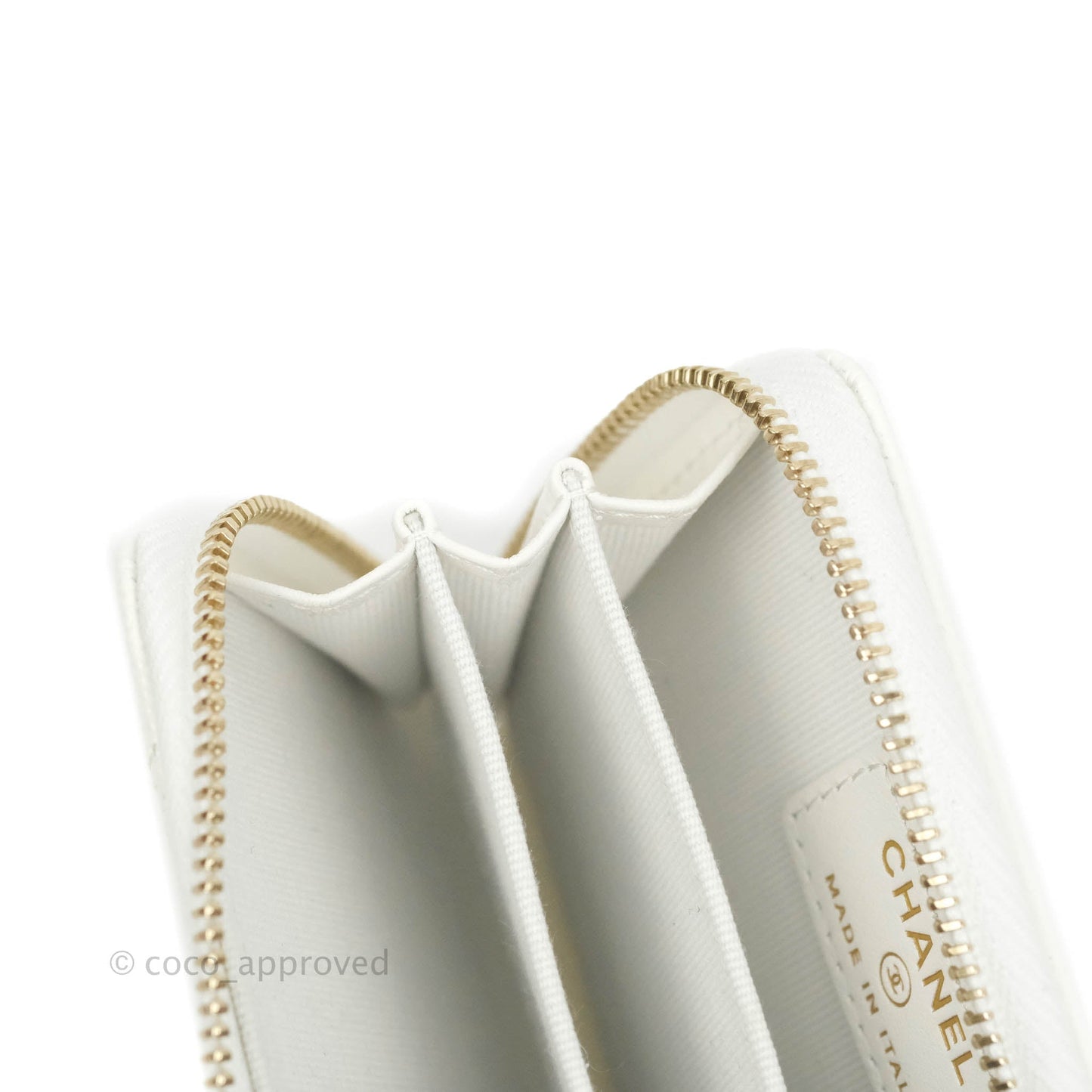 Chanel Classic Zipped Coin Purse White Caviar Gold Hardware
