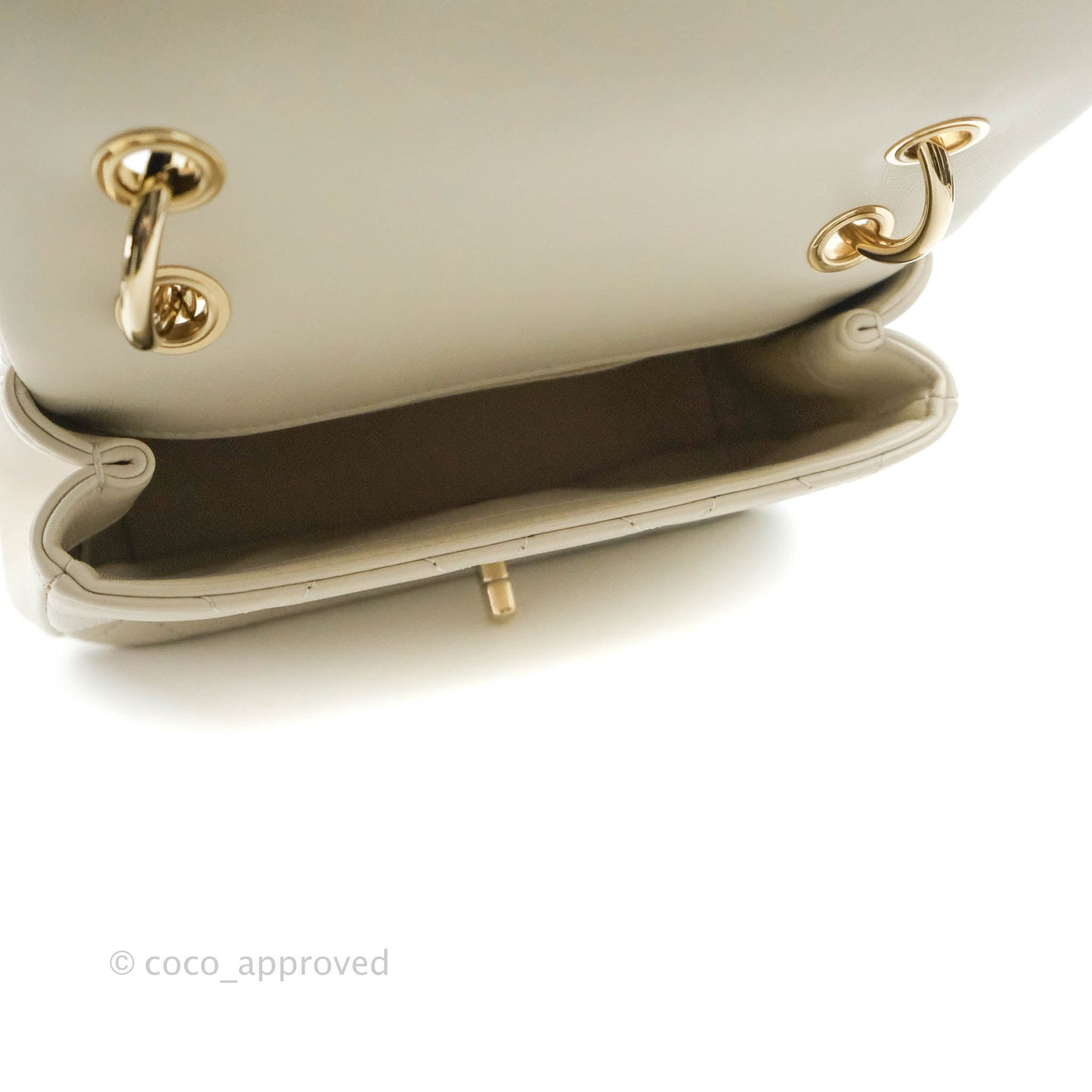 Chanel Flat Quilted Flap Bag Lambskin & Gold-Tone Ivory