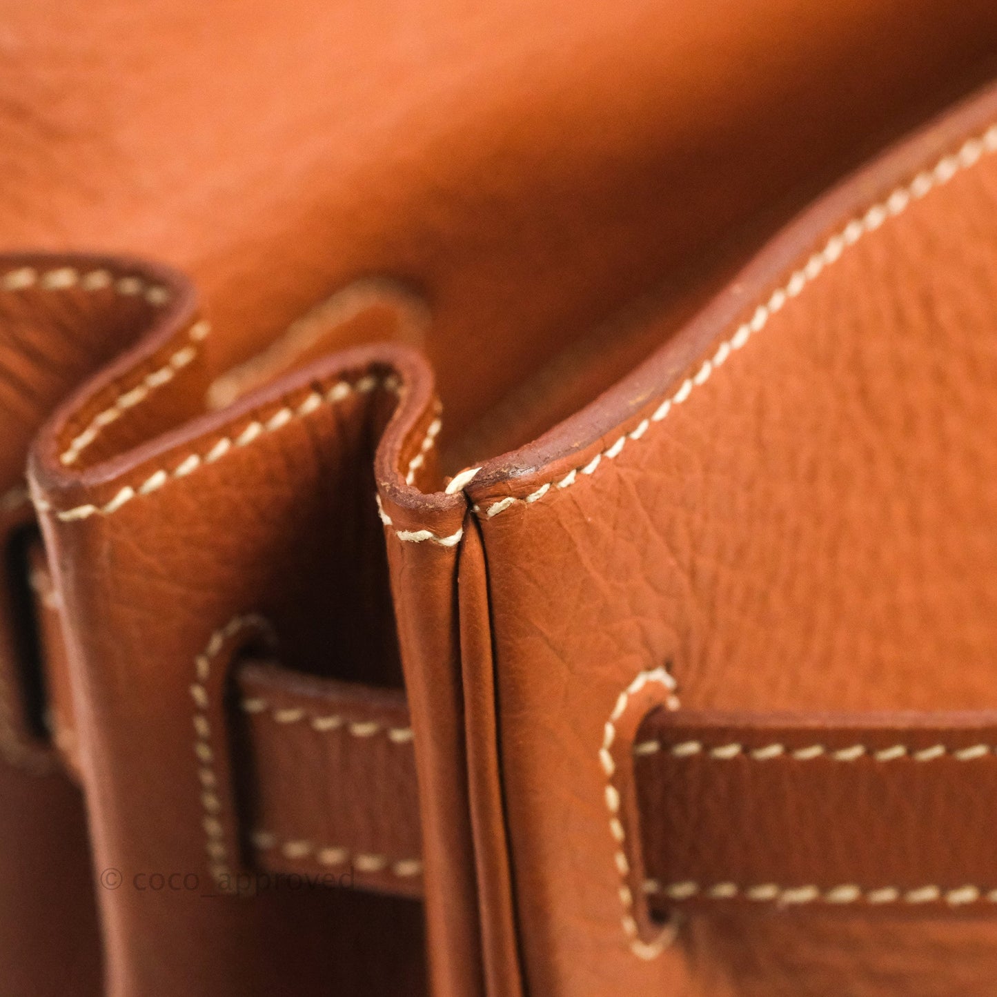 Hermès Kelly 32 Retourne Gold Clemence Gold Hardware
