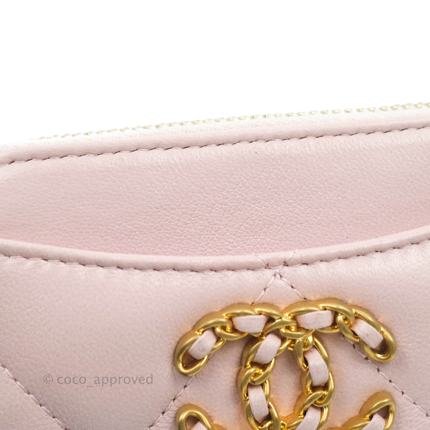 Chanel 19 Zip Card Holder Light Pink Lambskin Gold Hardware