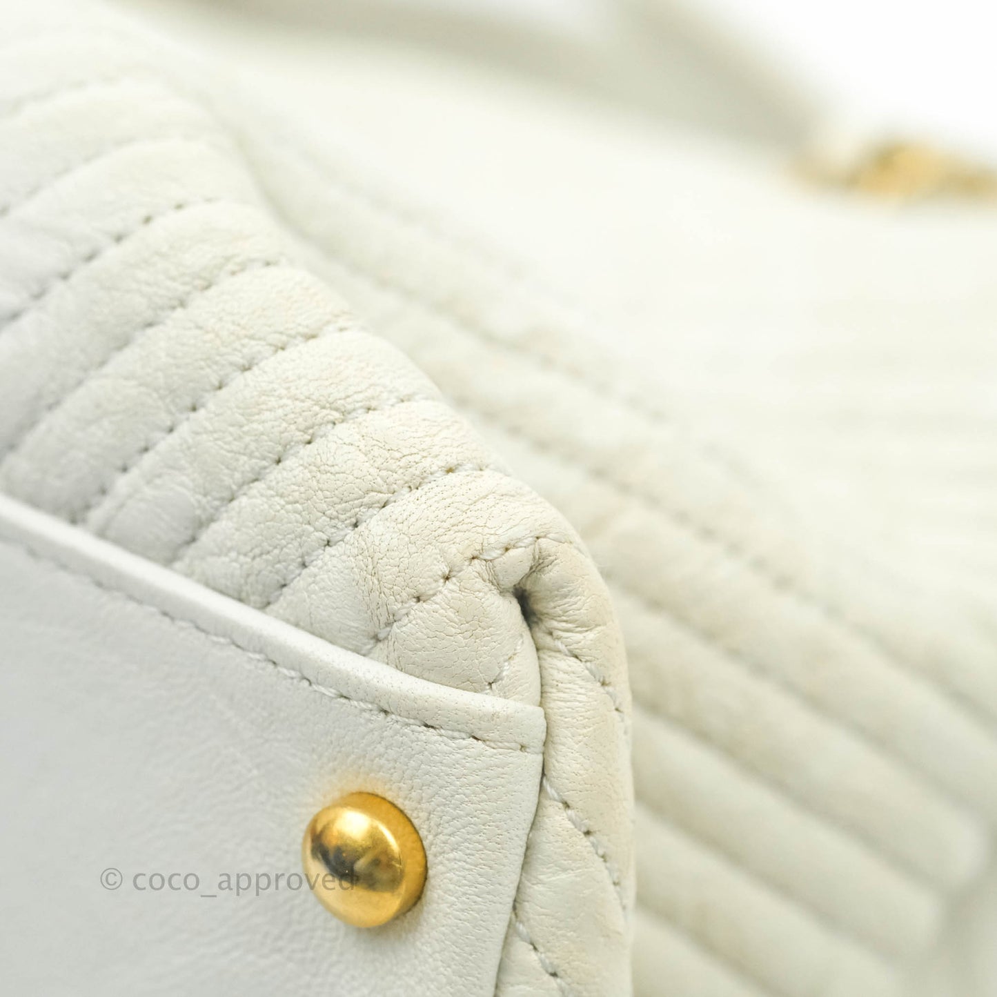 Chanel Chevron Surpique Tote White Crumpled Calfskin Aged Gold Hardware
