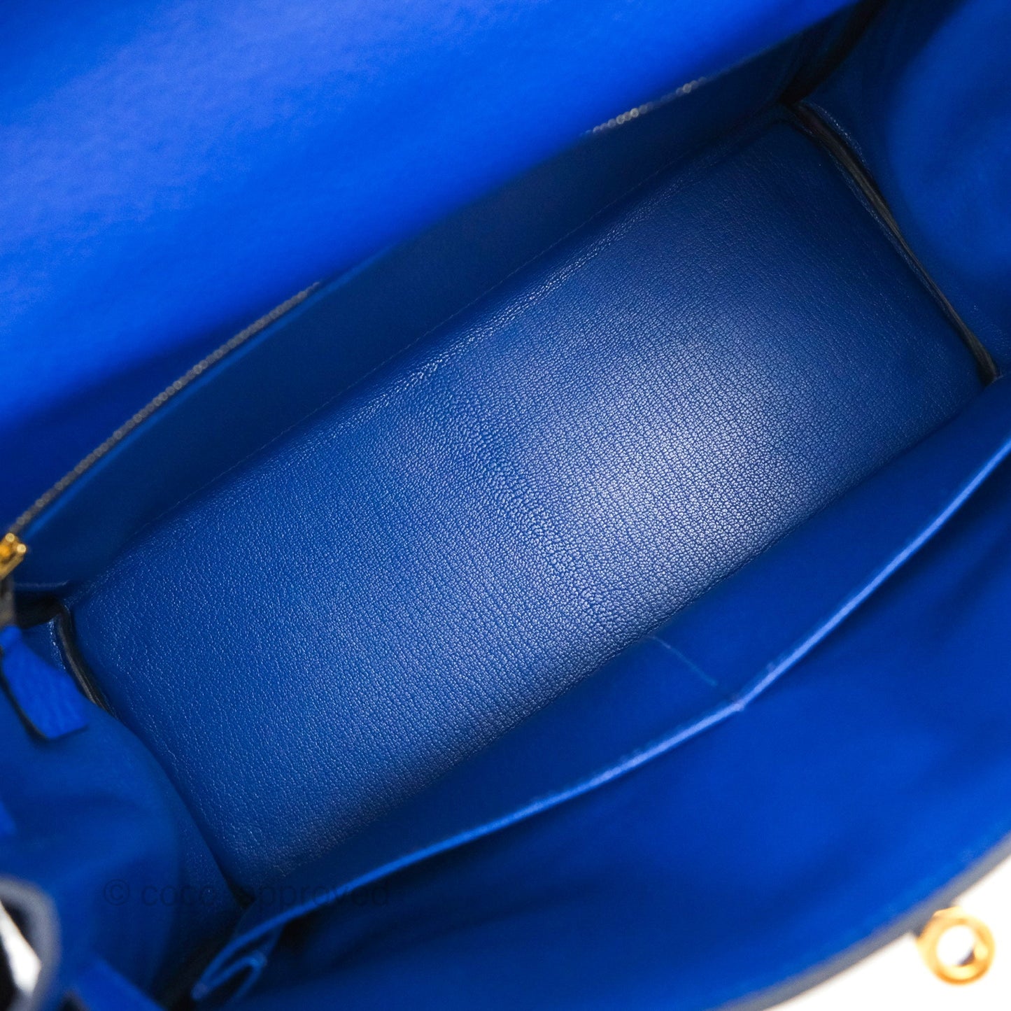 Hermès Kelly Retourne 28 Bleu Royal Togo Gold Hardware