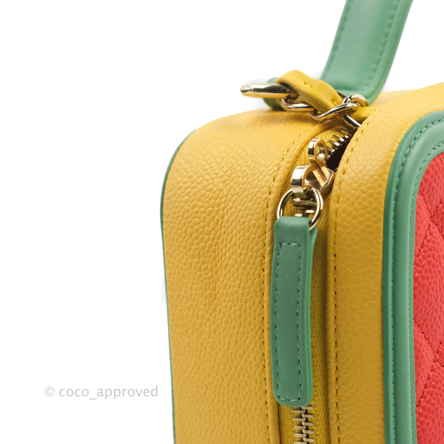 Chanel Quilted Medium CC Filigree Vanity Case Multicolour Caviar Gold Hardware 19C