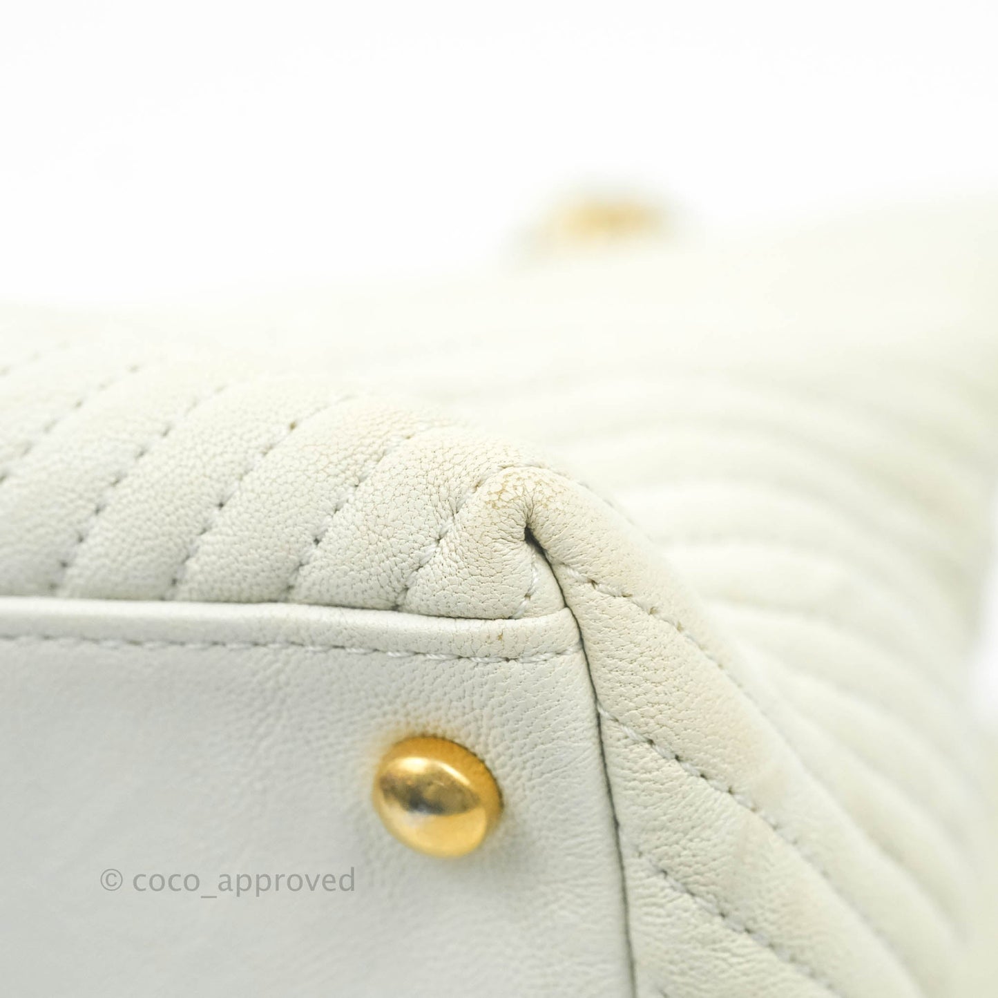 Chanel Chevron Surpique Tote White Crumpled Calfskin Aged Gold Hardware