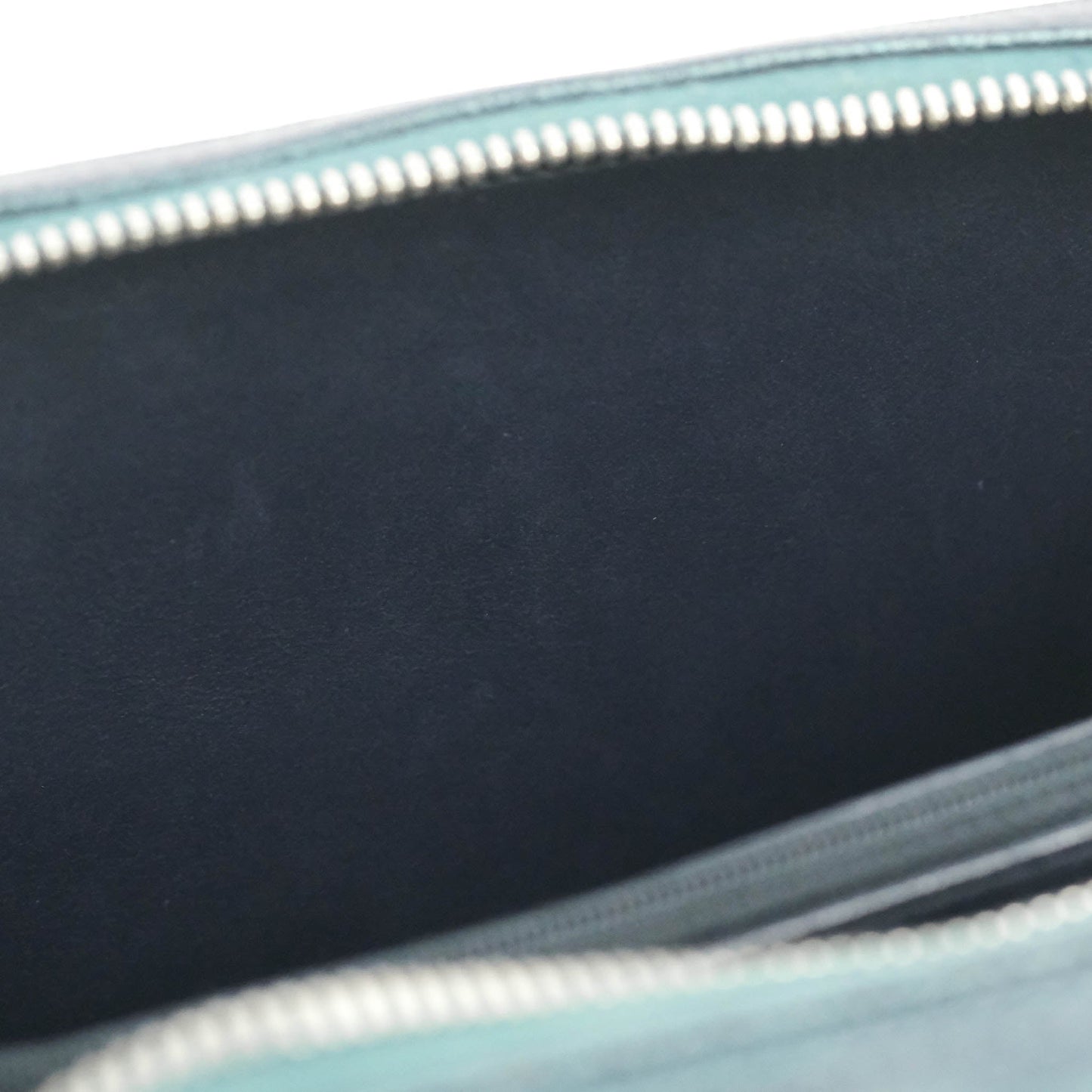 Chanel Quilted Medium CC Filigree Vanity Case Iridescent Dark Turquoise Caviar Rainbow Hardware