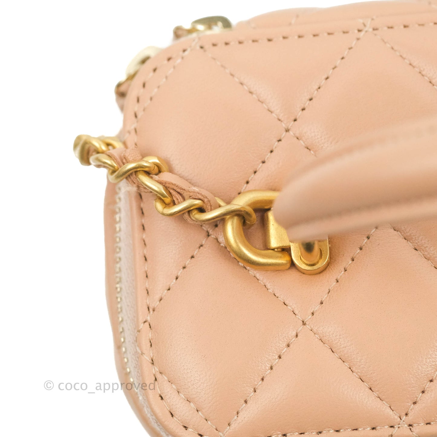 Chanel Vanity With Chain Beige Lambskin Aged Gold Hardware