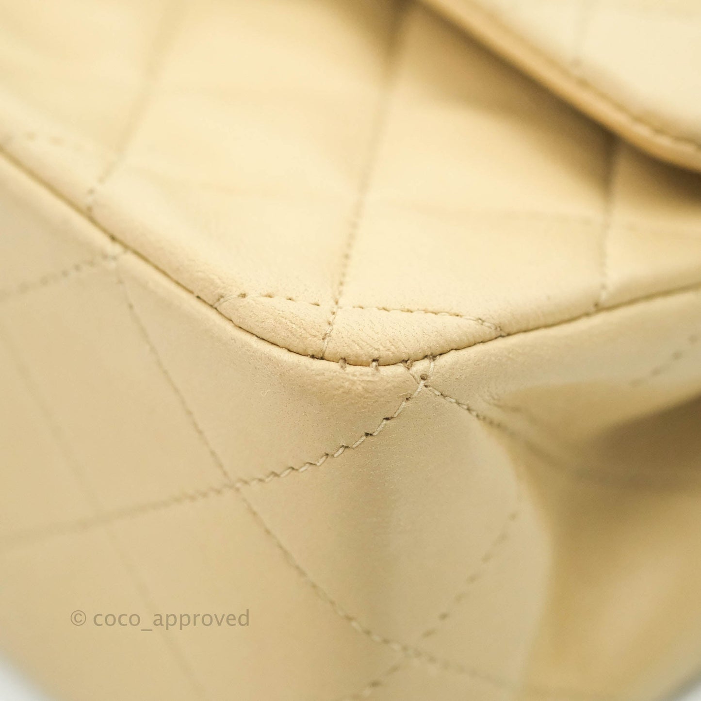 Chanel Vintage Classic M/L Medium Double Flap Bag Beige Lambskin 24K Gold Hardware