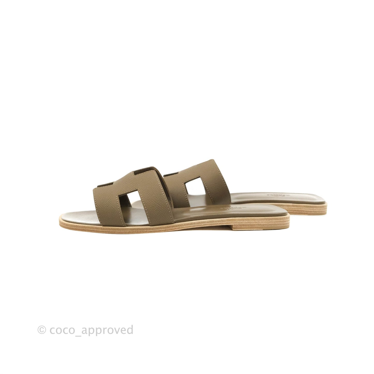 Hermès Oran Sandals in Etoupe Size 38