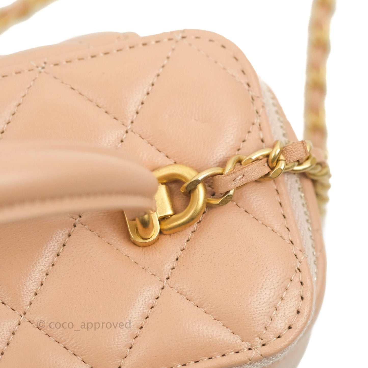 Chanel Vanity With Chain Beige Lambskin Aged Gold Hardware