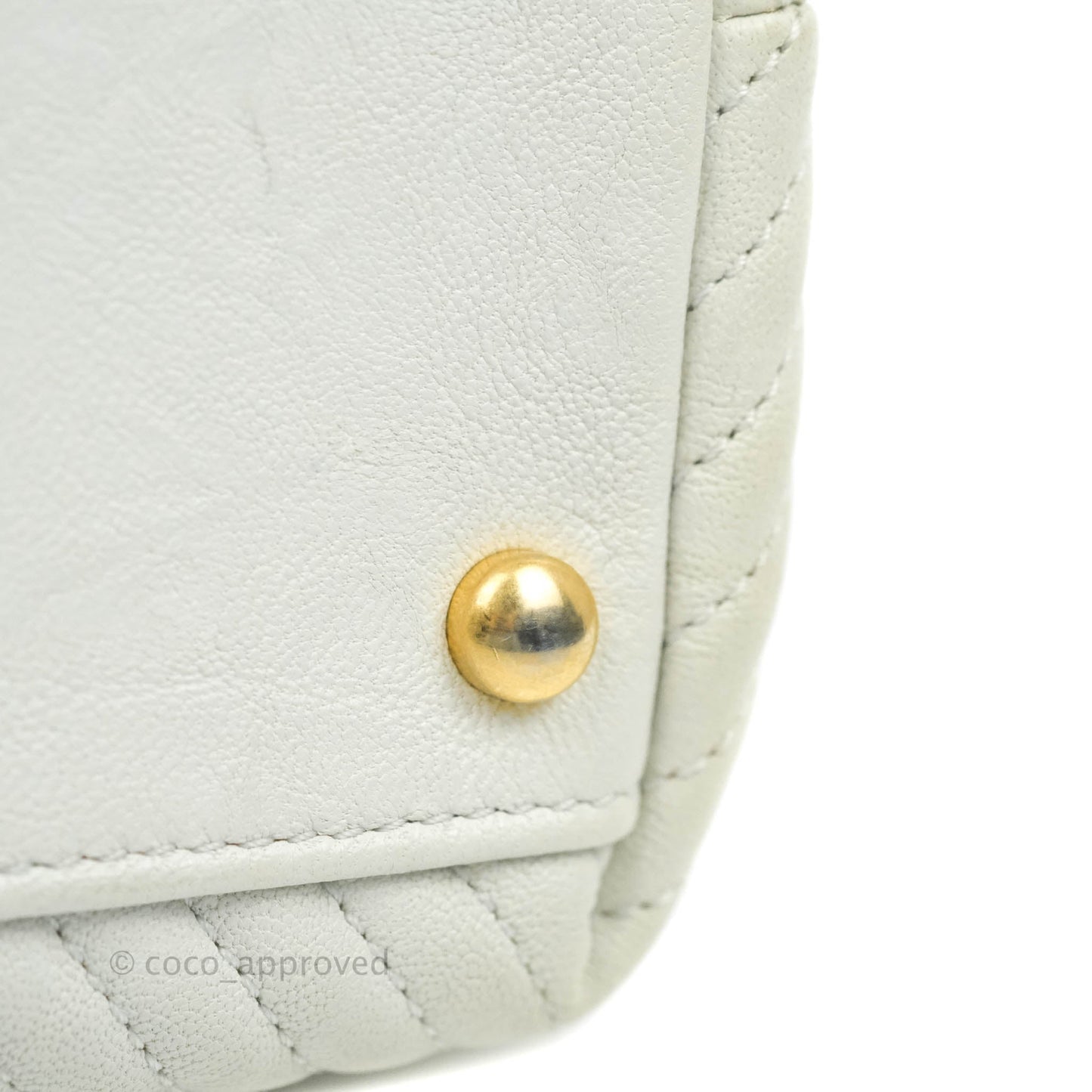 Chanel Chevron Surpique Tote White Crumpled Calfskin Aged Gold Hardware