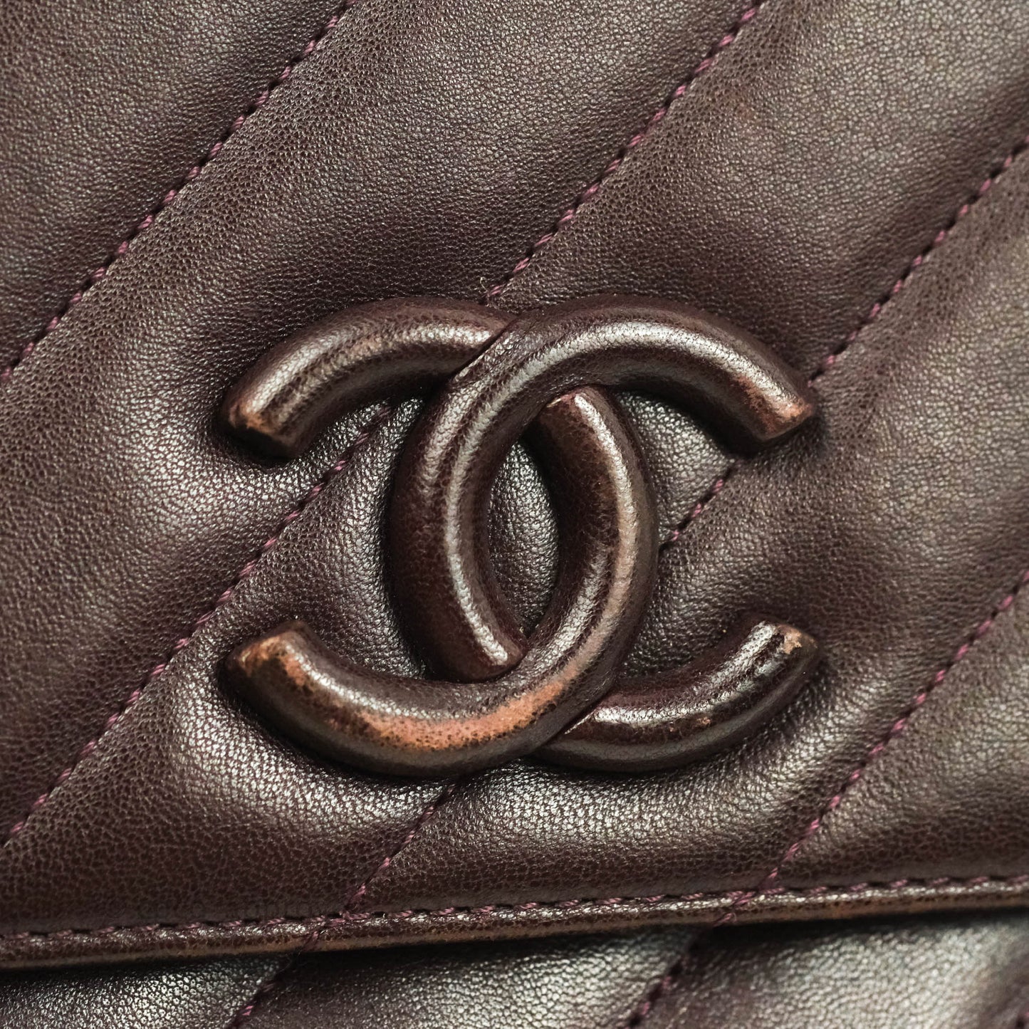 Chanel CC Signature Flap Bag Diagonal Burgundy Calfskin Aged Gold Hardware