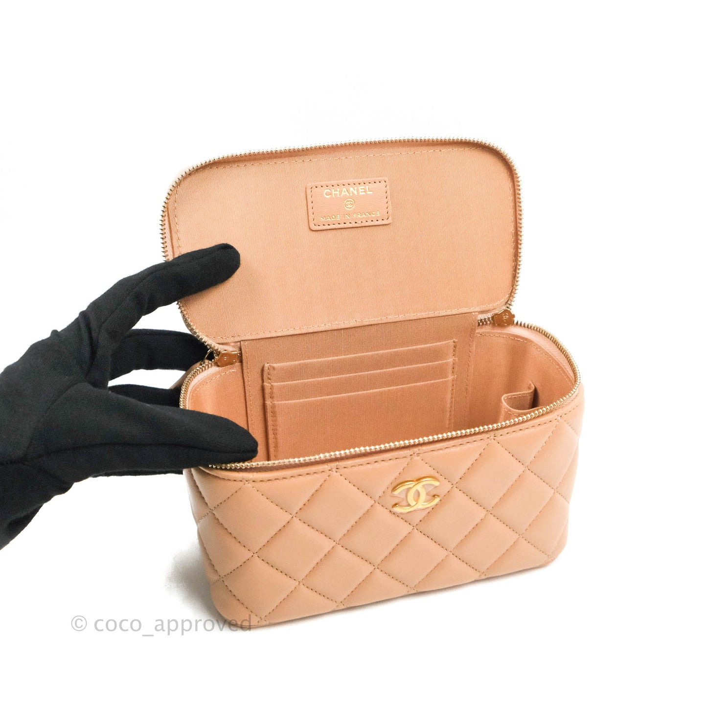 Chanel Vanity With Chain Beige Lambskin Aged Gold Hardware