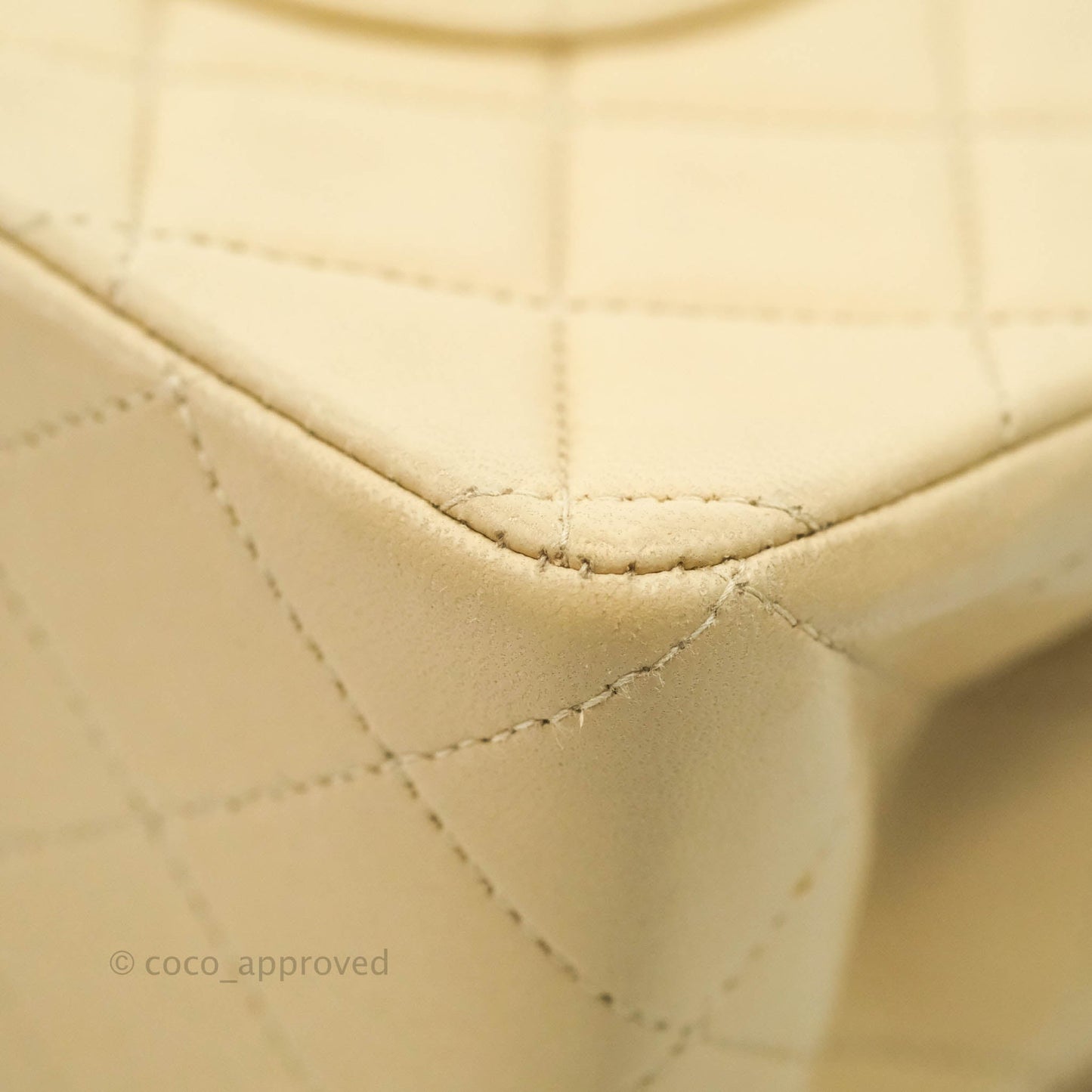 Chanel Vintage Classic M/L Medium Double Flap Bag Beige Lambskin 24K Gold Hardware