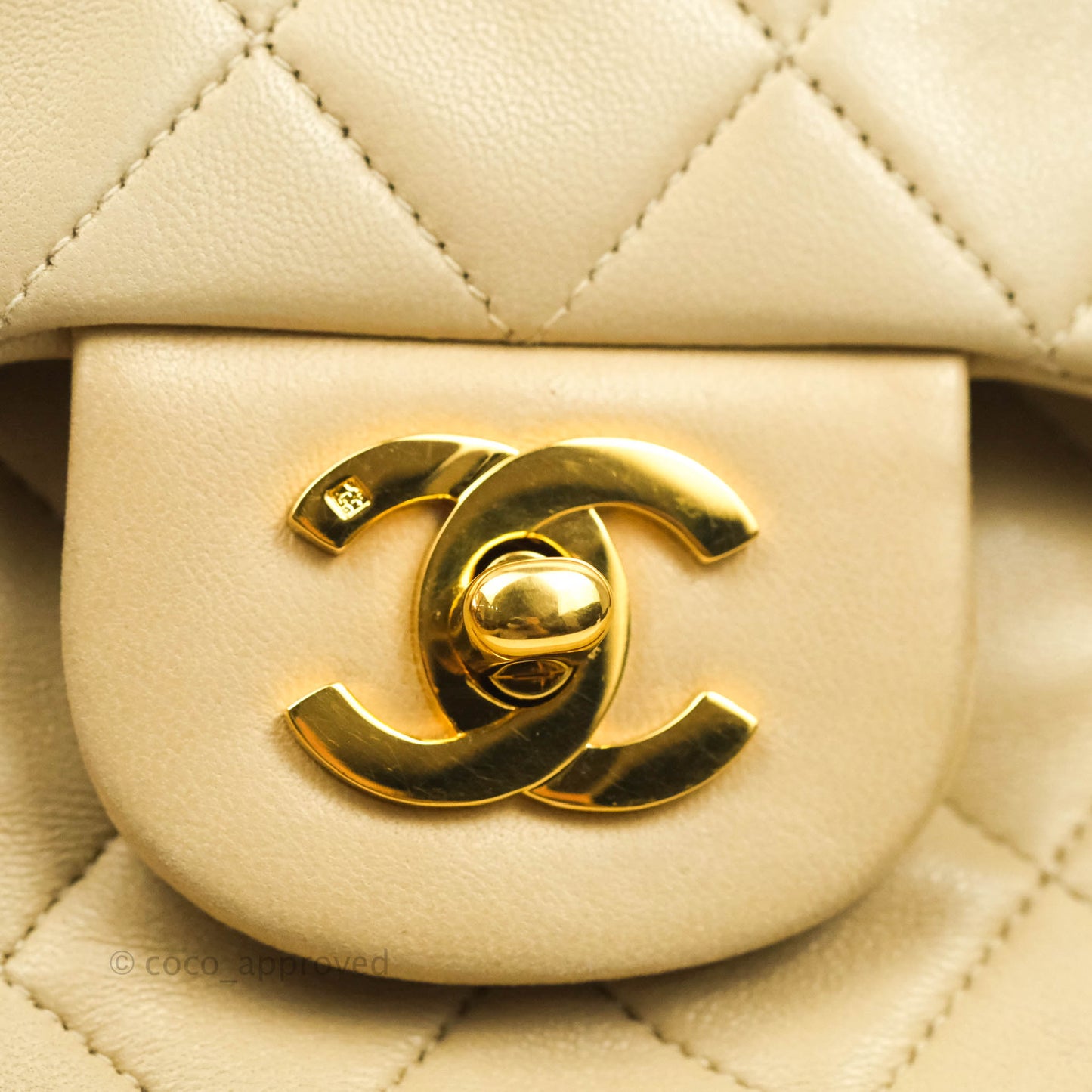 Chanel Vintage Classic M/L Medium Double Flap Bag Beige Lambskin 24K Gold Hardware