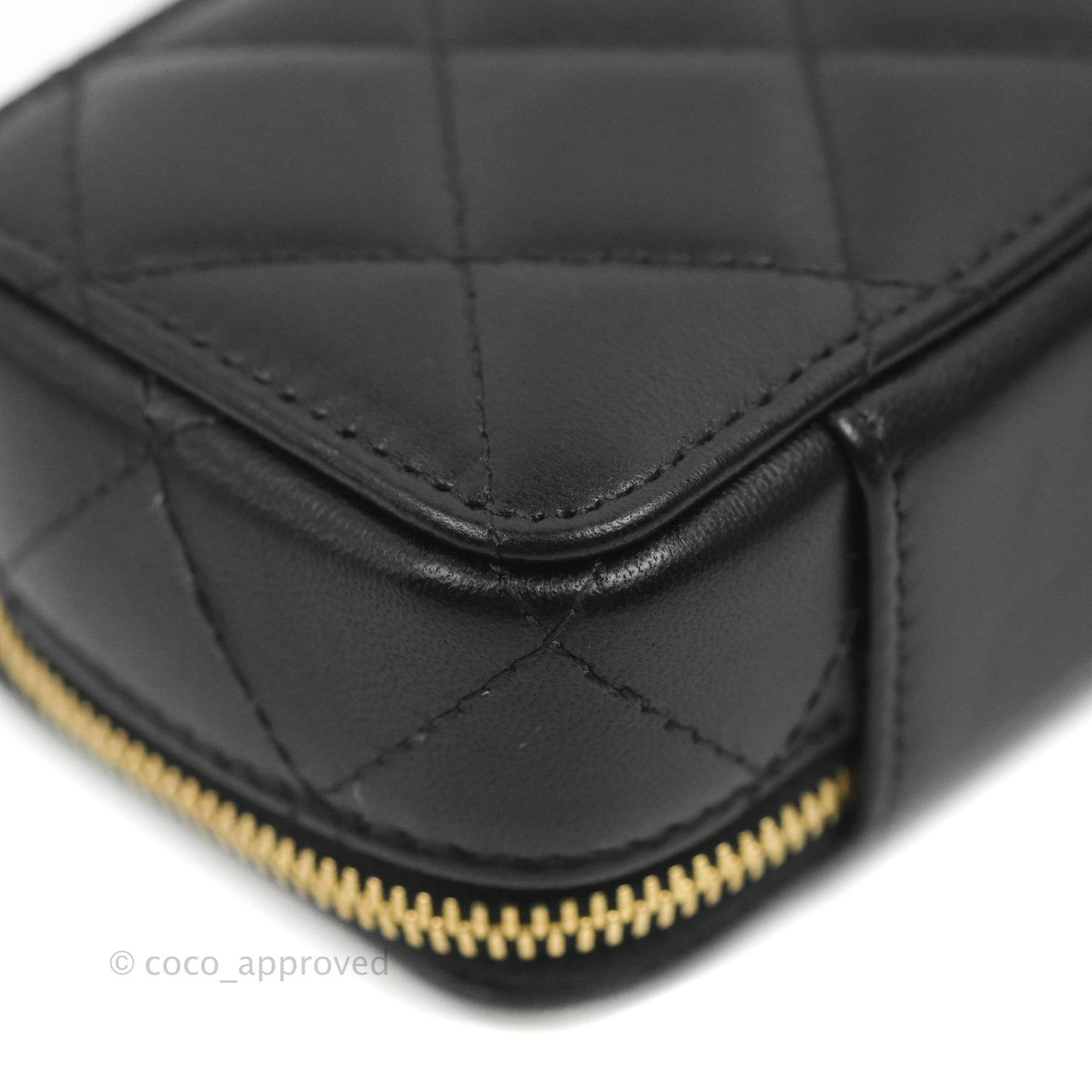 Chanel Quilted Mini Golden Plate Vanity Case With Chain Black Lambskin Gold Hardware