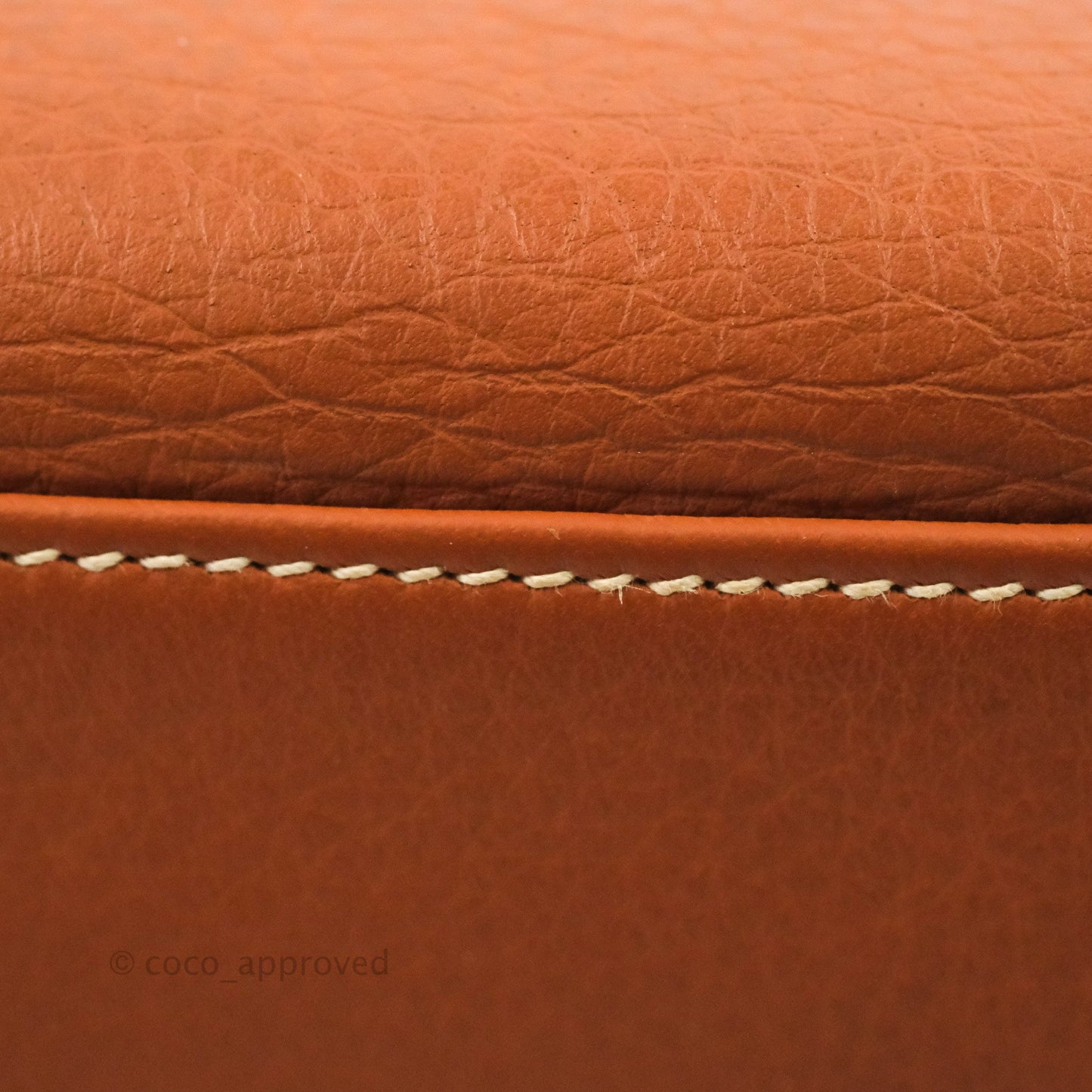 Hermès Kelly 32 Retourne Gold Clemence Gold Hardware