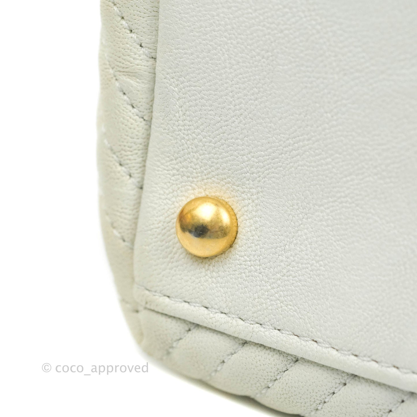 Chanel Chevron Surpique Tote White Crumpled Calfskin Aged Gold Hardware