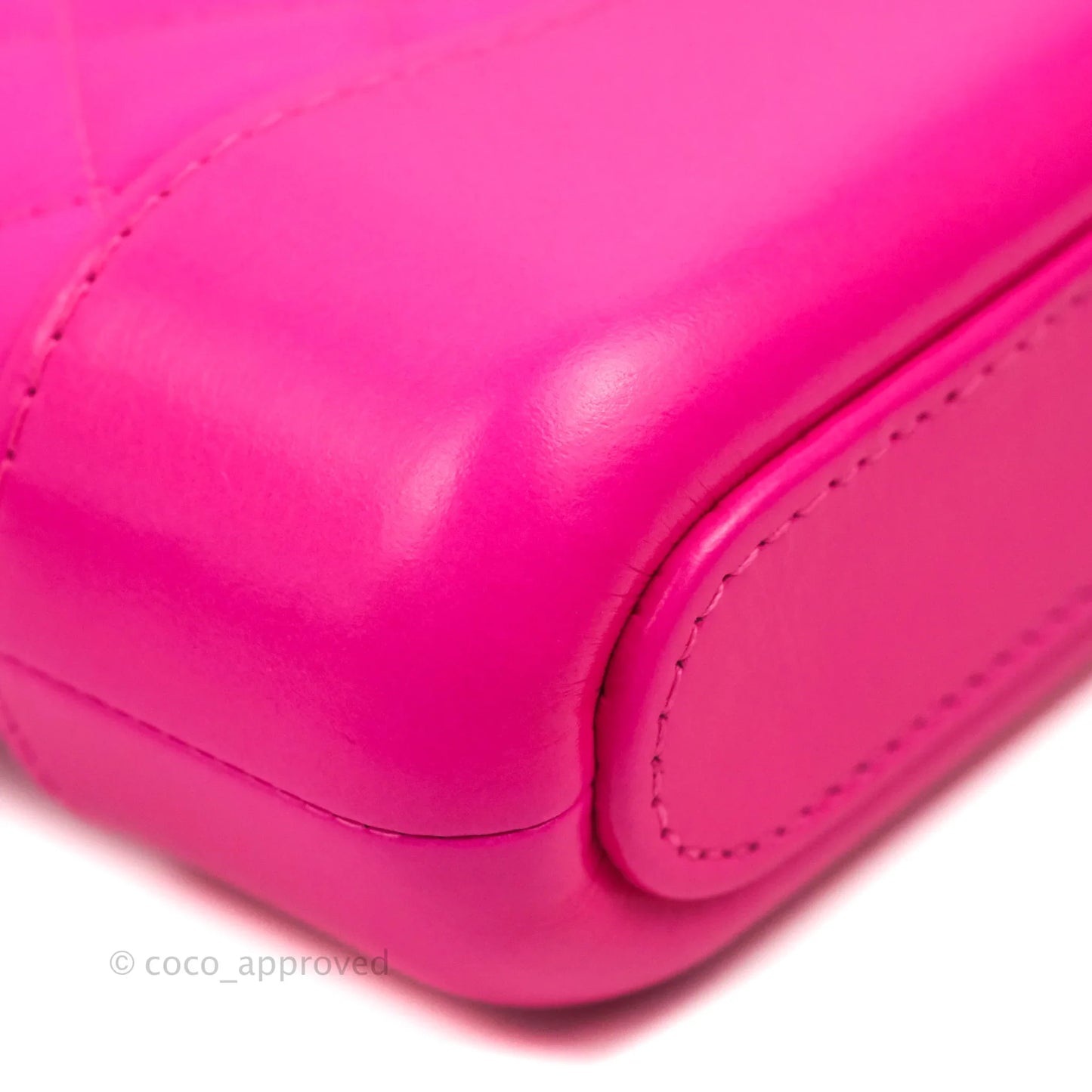 Chanel Gabrielle Clutch With Chain Goatskin Neo Pink Mixed Hardware