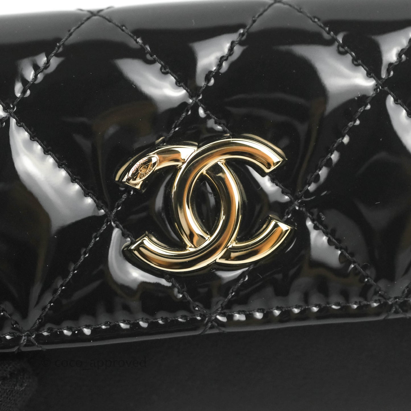 Chanel Quilted Flap Card Holder Black Patent Lambskin Gold Hardware