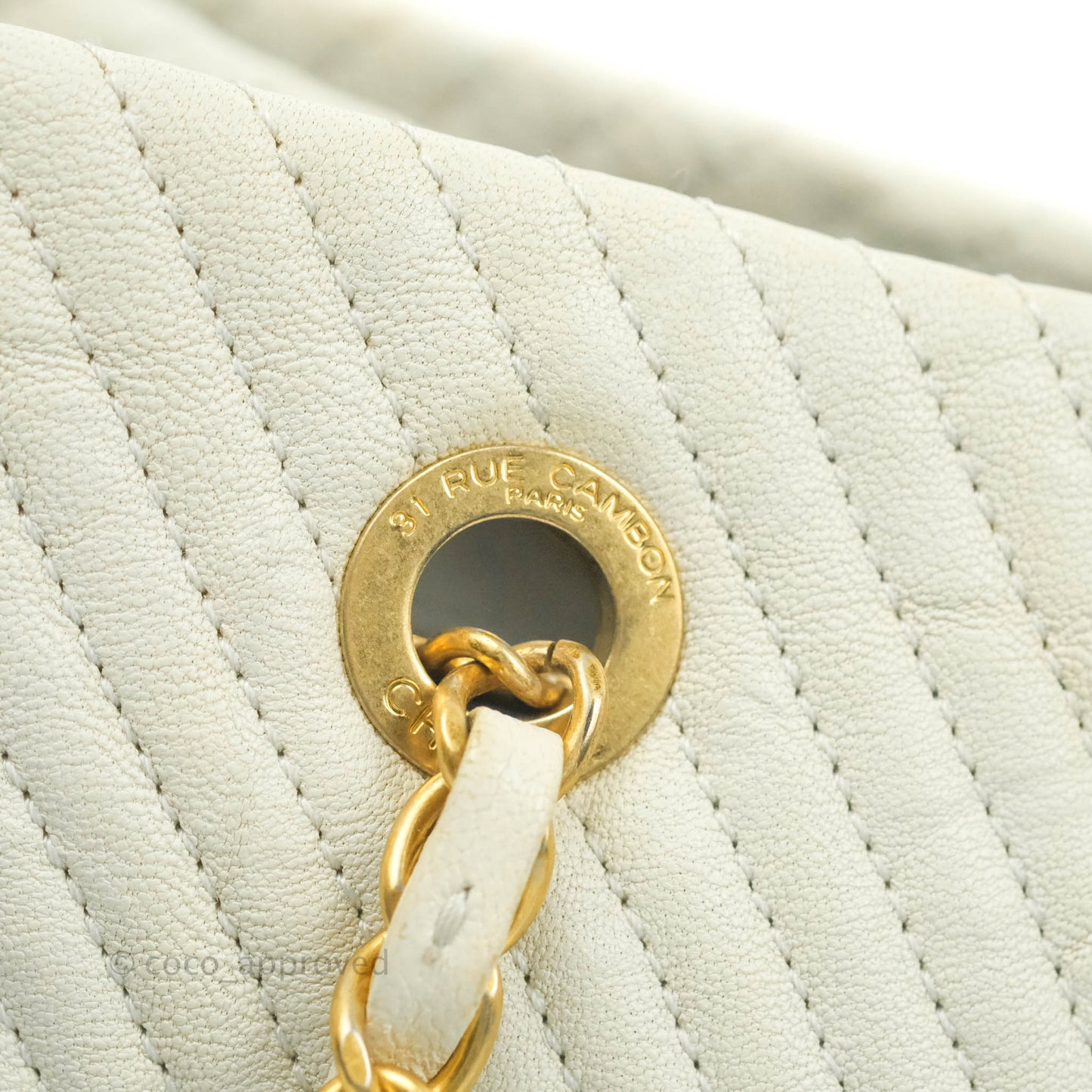 Chanel Chevron Surpique Tote White Crumpled Calfskin Aged Gold Hardware
