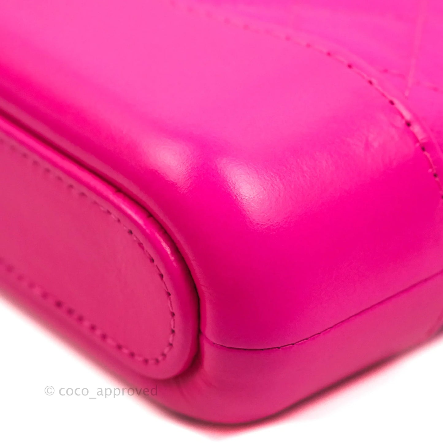 Chanel Gabrielle Clutch With Chain Goatskin Neo Pink Mixed Hardware