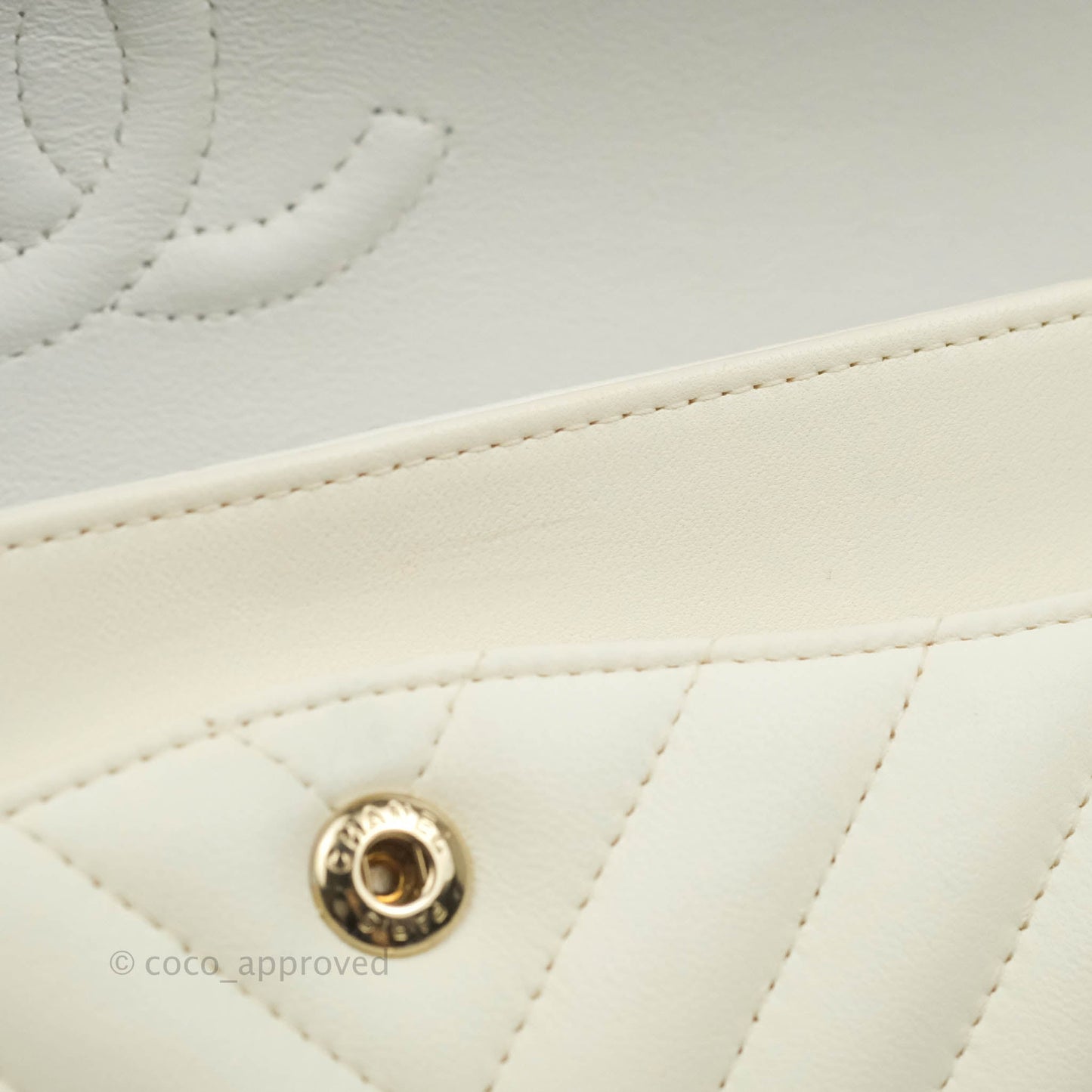Chanel Classic Chevron S/M Small Double Flap Ivory White Lambskin Gold Hardware