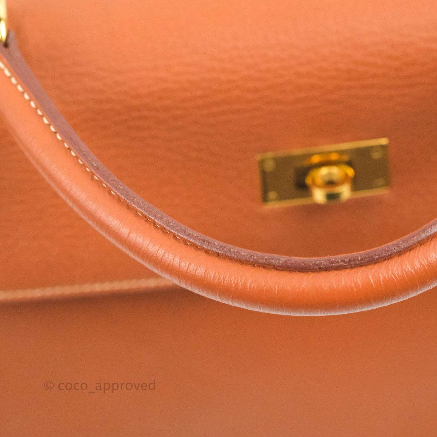 Hermès Kelly 32 Retourne Gold Clemence Gold Hardware