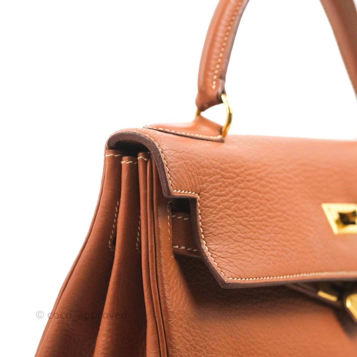 Hermès Kelly 32 Retourne Gold Clemence Gold Hardware