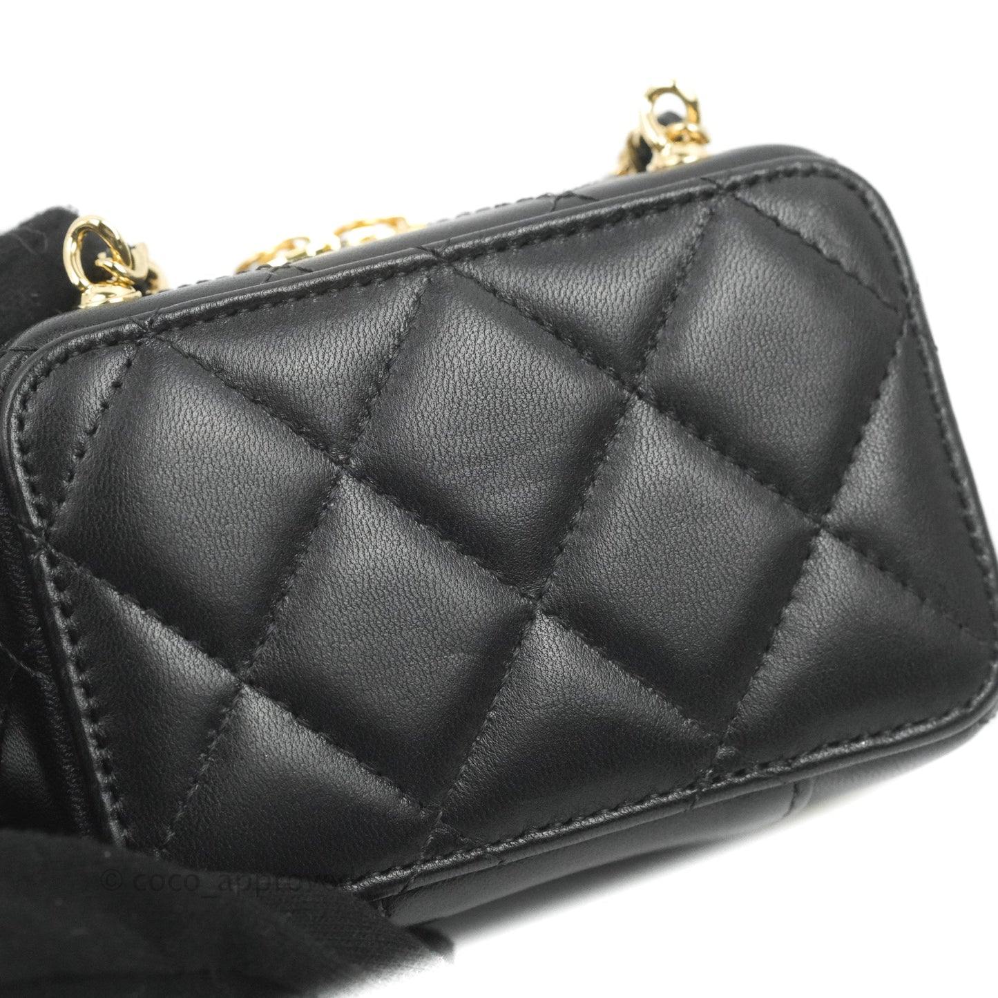 Chanel Quilted Mini Golden Plate Vanity Case With Chain Black Lambskin Gold Hardware