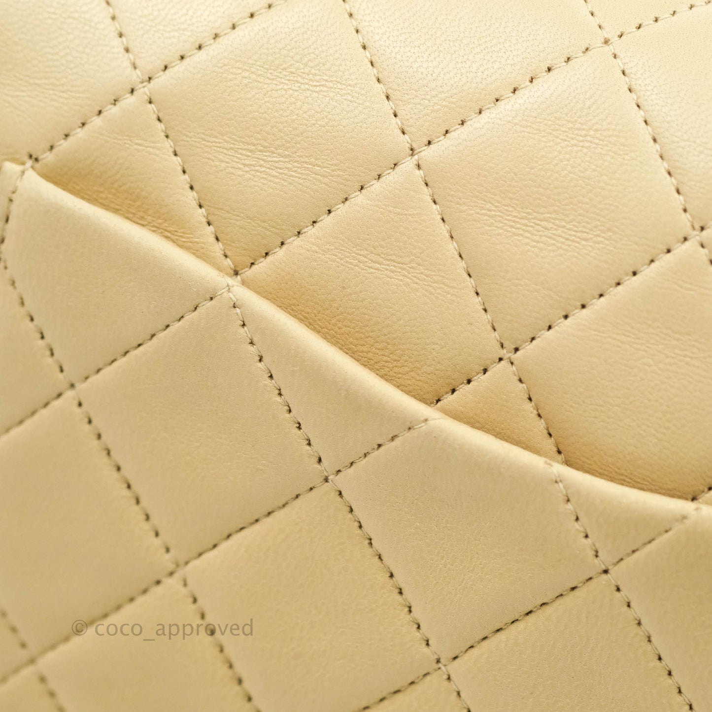 Chanel Vintage Classic M/L Medium Double Flap Bag Beige Lambskin 24K Gold Hardware