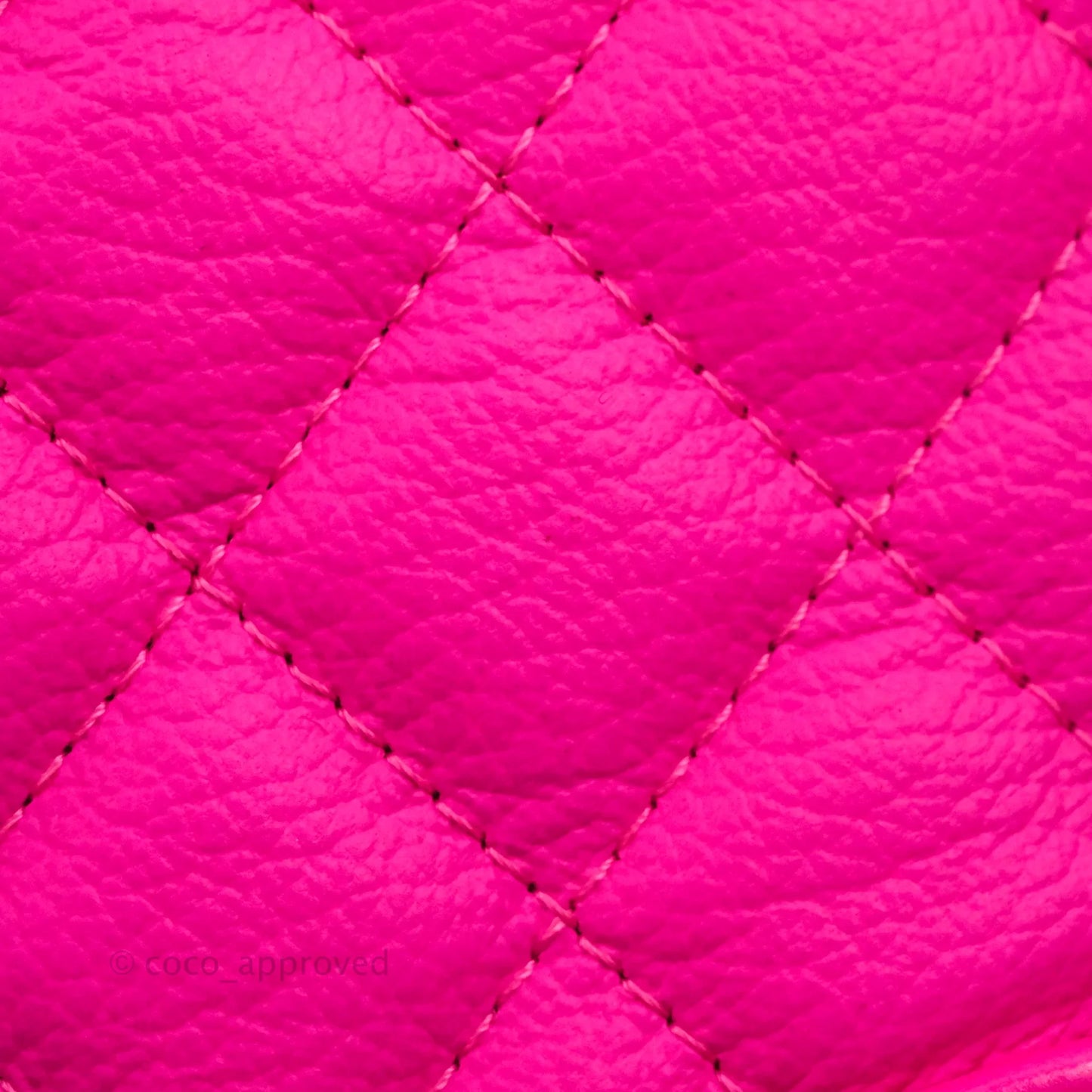 Chanel Gabrielle Clutch With Chain Goatskin Neo Pink Mixed Hardware