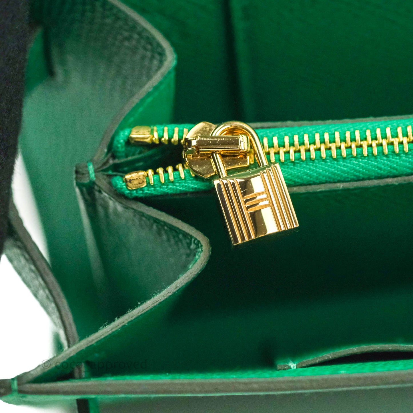 Hermès Kelly To Go Wallet Veau Epsom 06 Vert Jade Gold Hardware