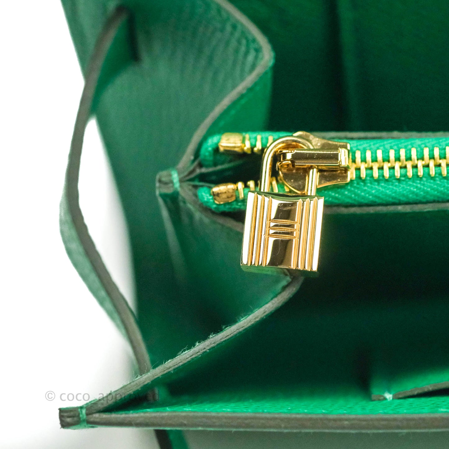 Hermès Kelly To Go Wallet Veau Epsom 06 Vert Jade Gold Hardware