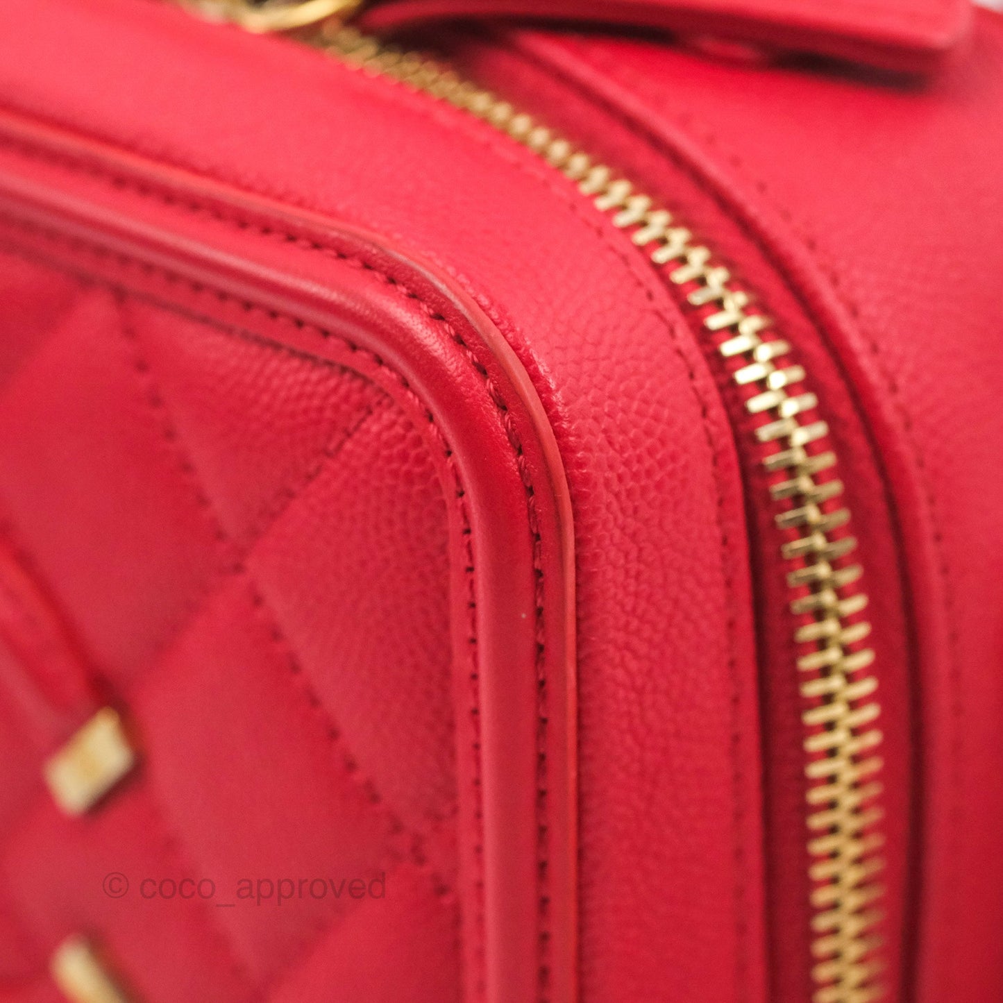 Chanel Quilted Small CC Filigree Vanity Case Red Caviar Gold Hardware