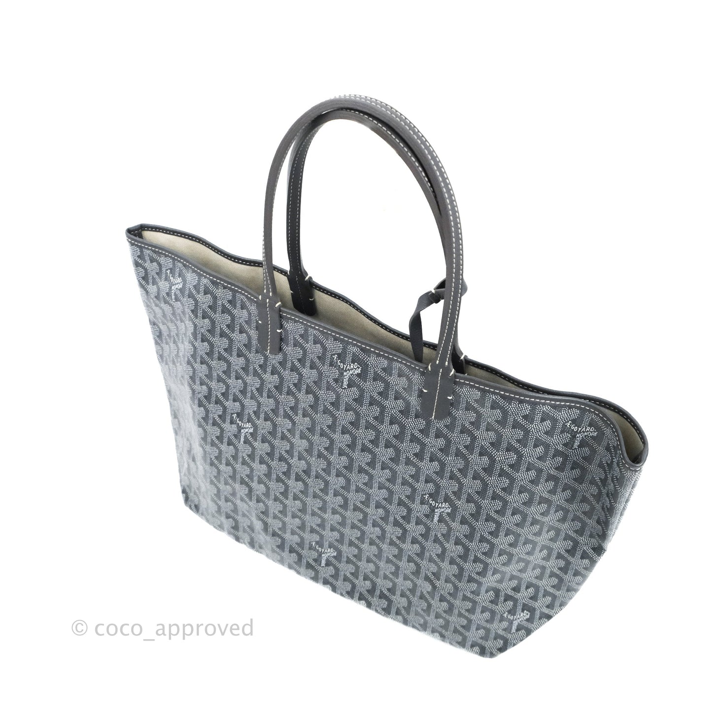 Goyard St Louis Tote PM ⁣⁣⁣⁣⁣⁣⁣⁣⁣⁣⁣⁣⁣⁣⁣⁣⁣⁣⁣⁣Goyardine Canvas Grey