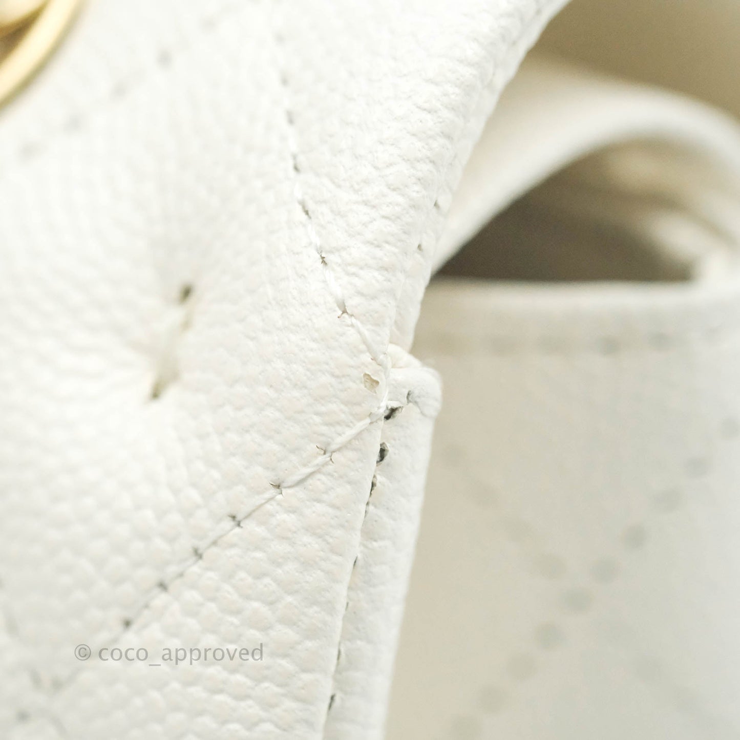 Chanel Classic M/L Medium Double Flap White Caviar Gold Hardware 21B