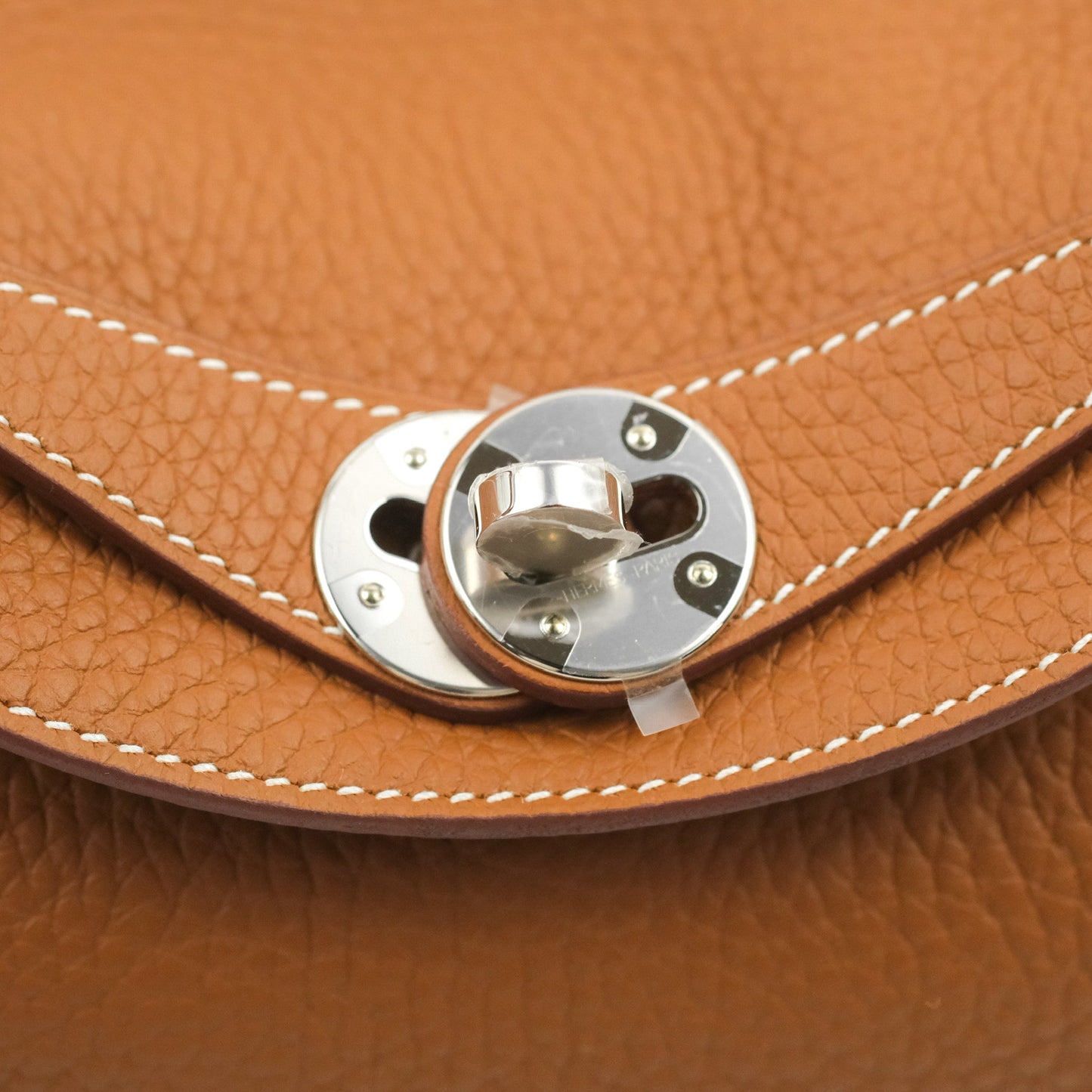 Hermès Lindy 26 Taurillon Clemence Gold Palladium Hardware