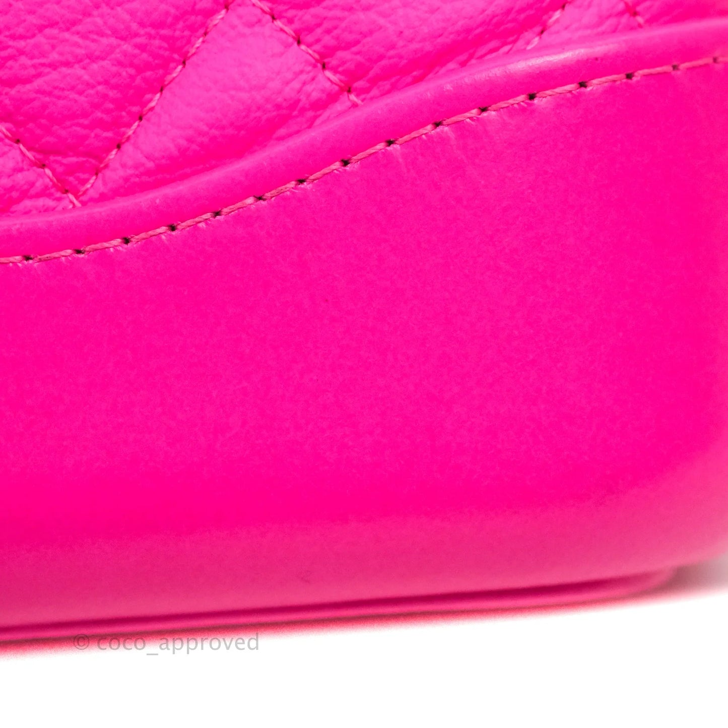 Chanel Gabrielle Clutch With Chain Goatskin Neo Pink Mixed Hardware