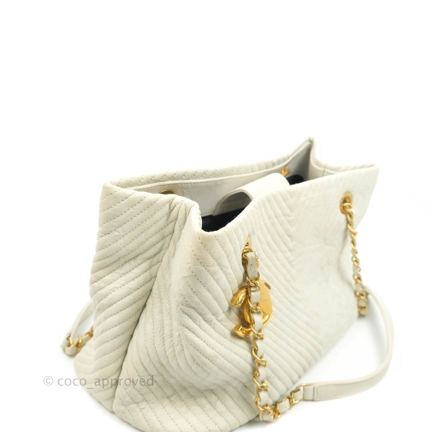 Chanel Chevron Surpique Tote White Crumpled Calfskin Aged Gold Hardware