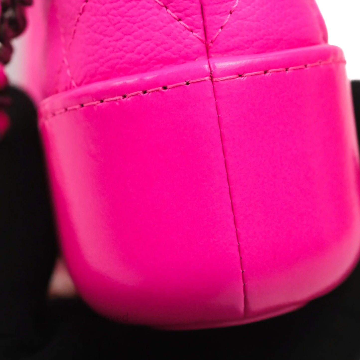 Chanel Gabrielle Clutch With Chain Goatskin Neo Pink Mixed Hardware